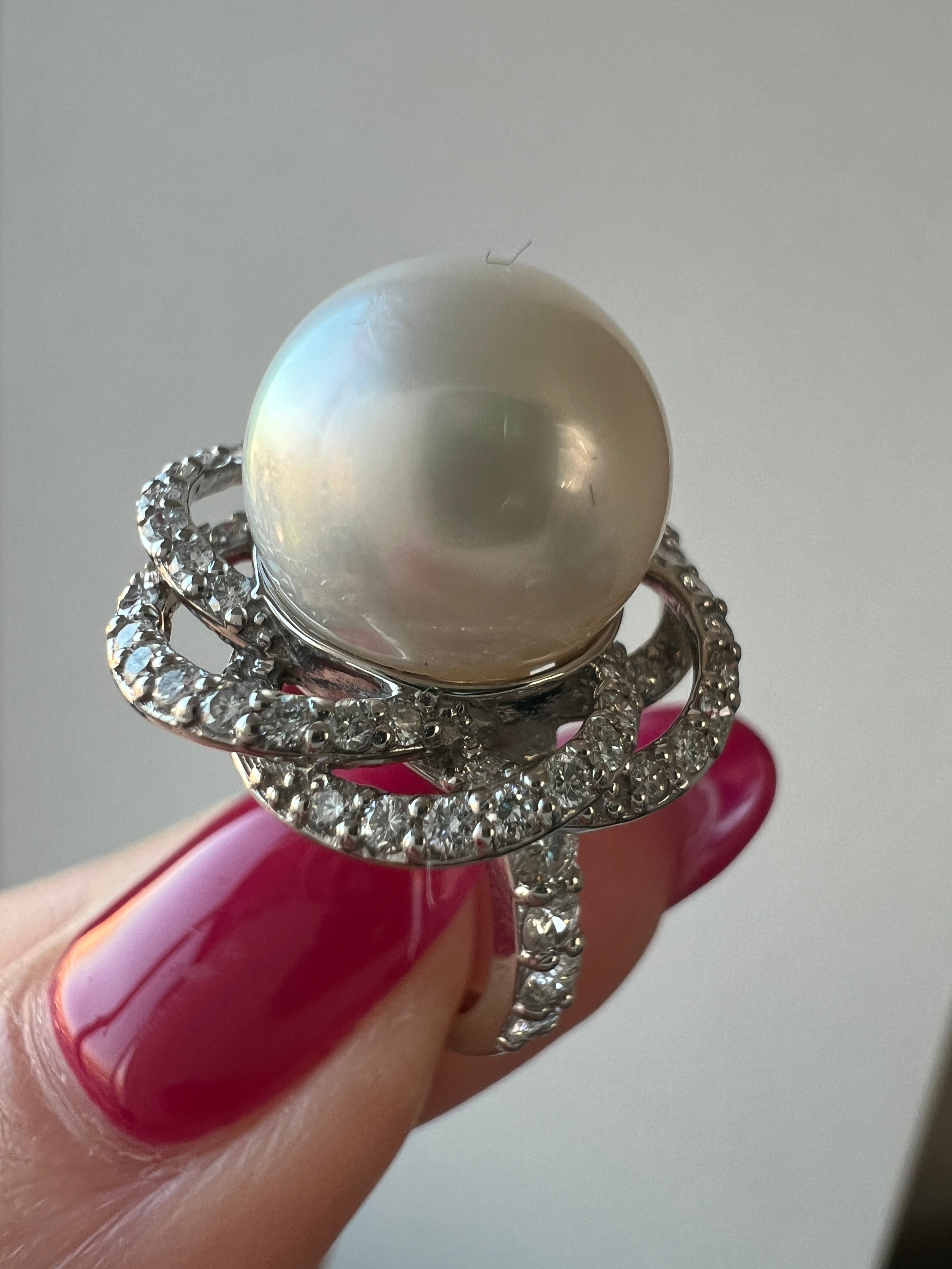 新作 白椿リング〜超希少 南洋真珠11mm こんなに美しいデザインがこの金額で手に入る事はあり得ません(15〜20珠限定 売れ行きで調整)