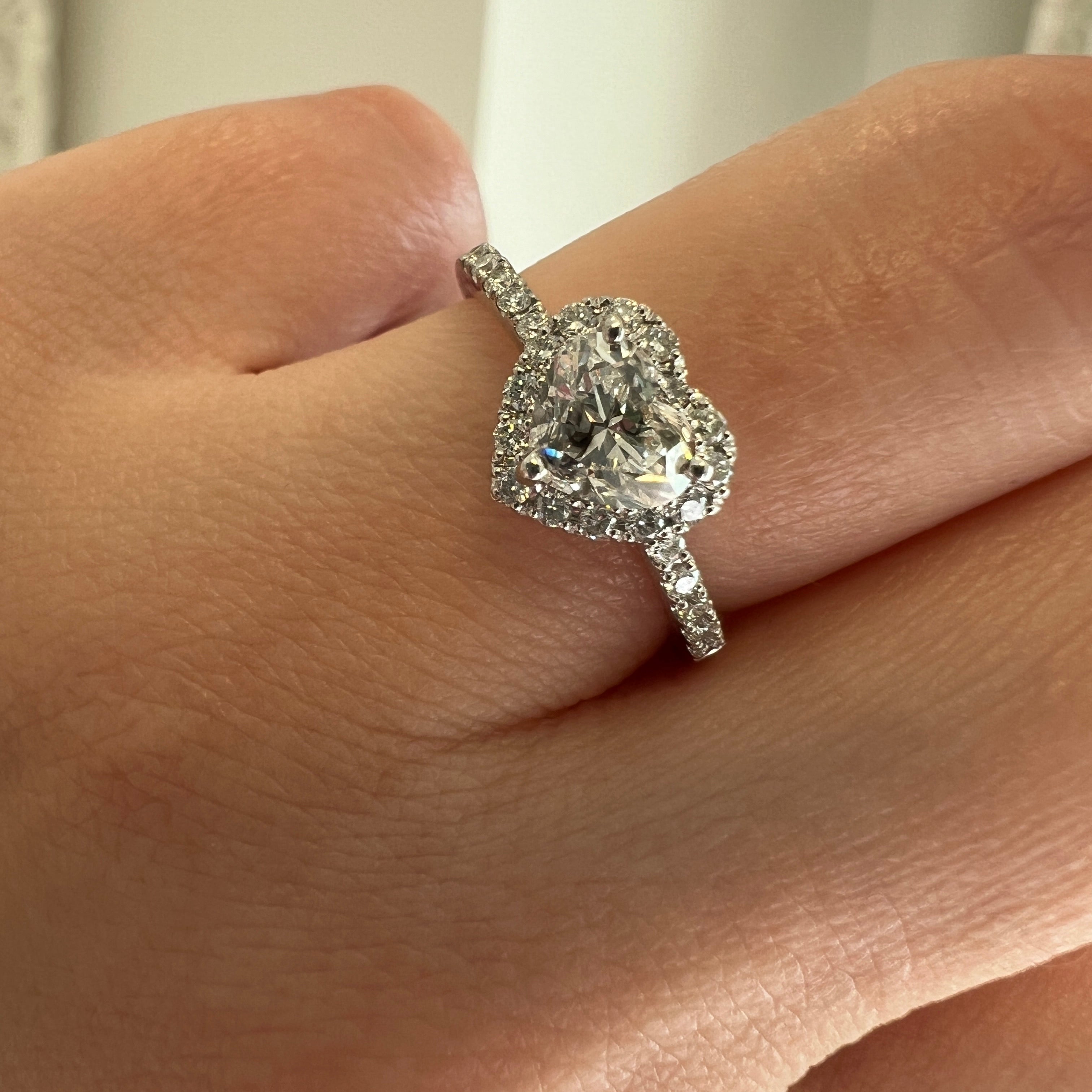 ②ダイヤ HS 中石0.7ct PTリング〜E VS1 GIA 特品 形完璧｜AYAKO SAKURAI（櫻井 彩子（サクライ アヤコ））公式通販サイト