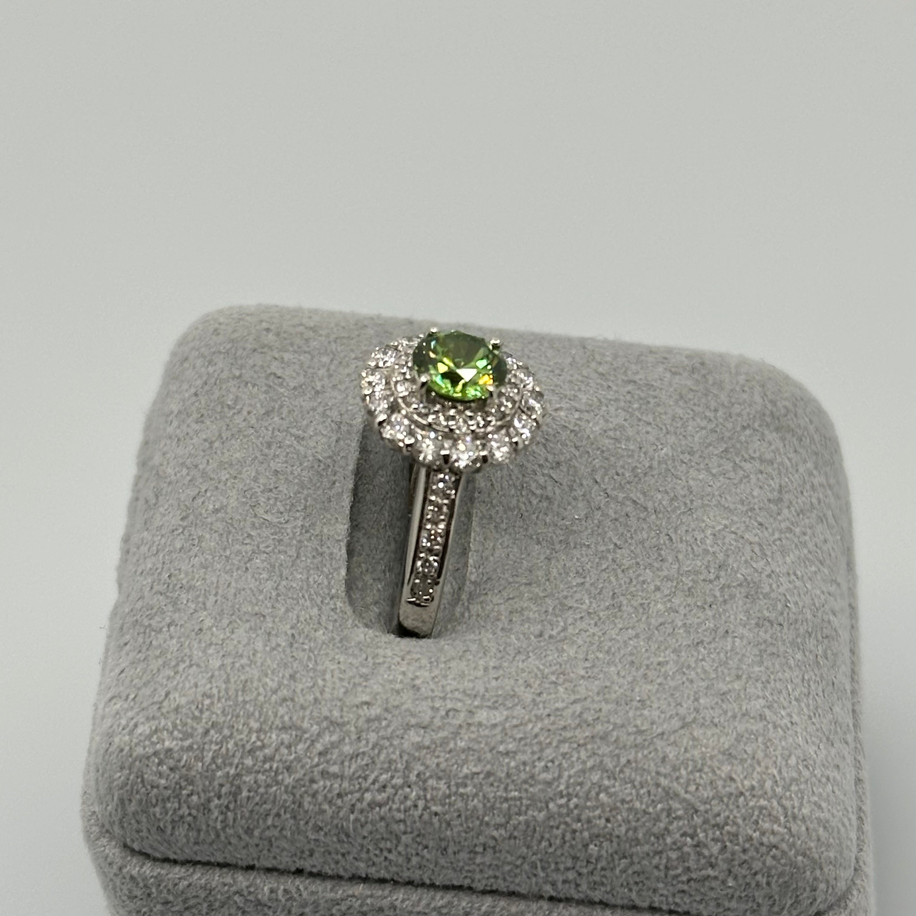 81［一点物］リング デマントイドガーネット 0.8ct RO PT