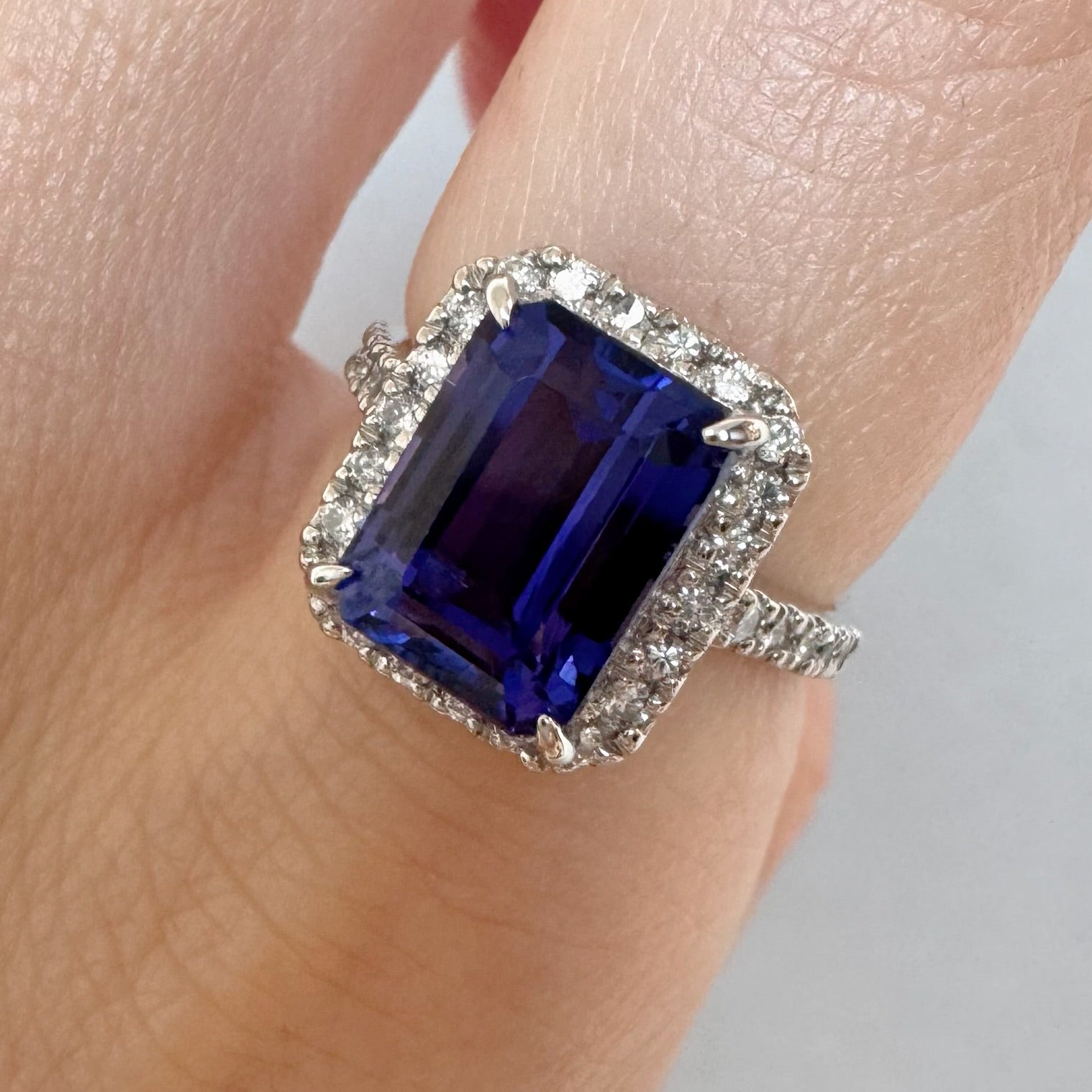 195［一点物］リング タンザナイト 4.2～4.8ct SQ PT