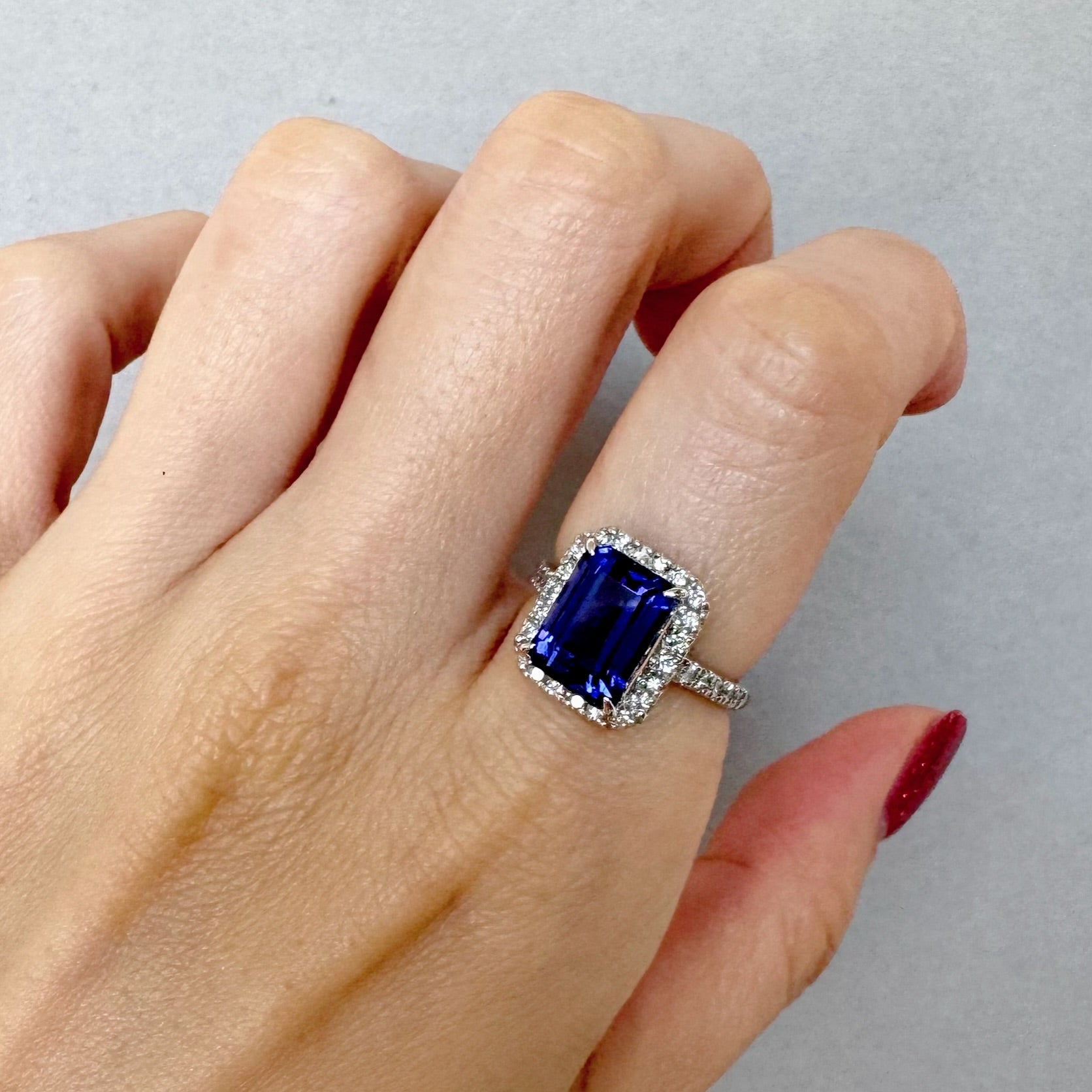 195［一点物］リング タンザナイト 4.2～4.8ct SQ PT