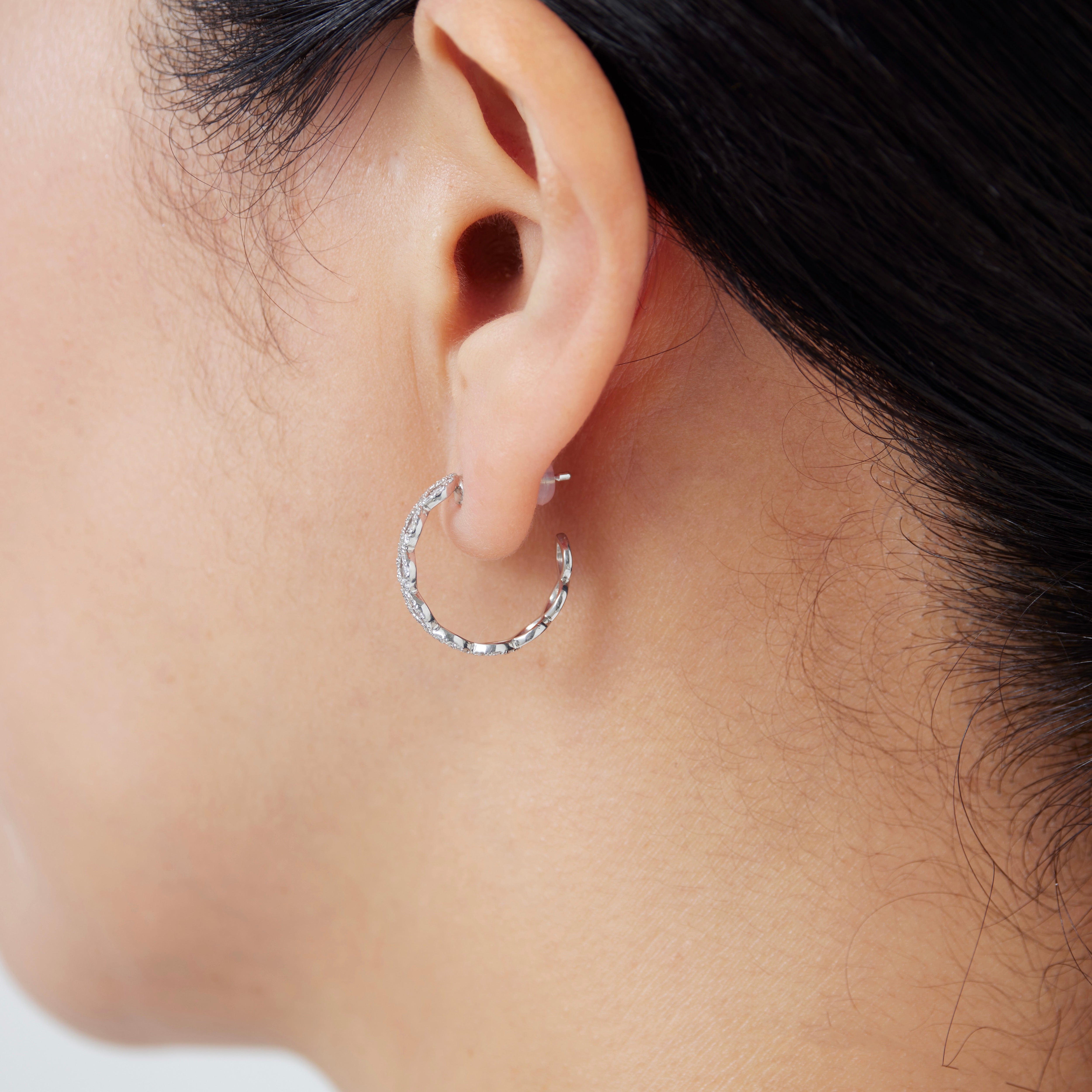 ［アポトラ］ピアス ダイヤ