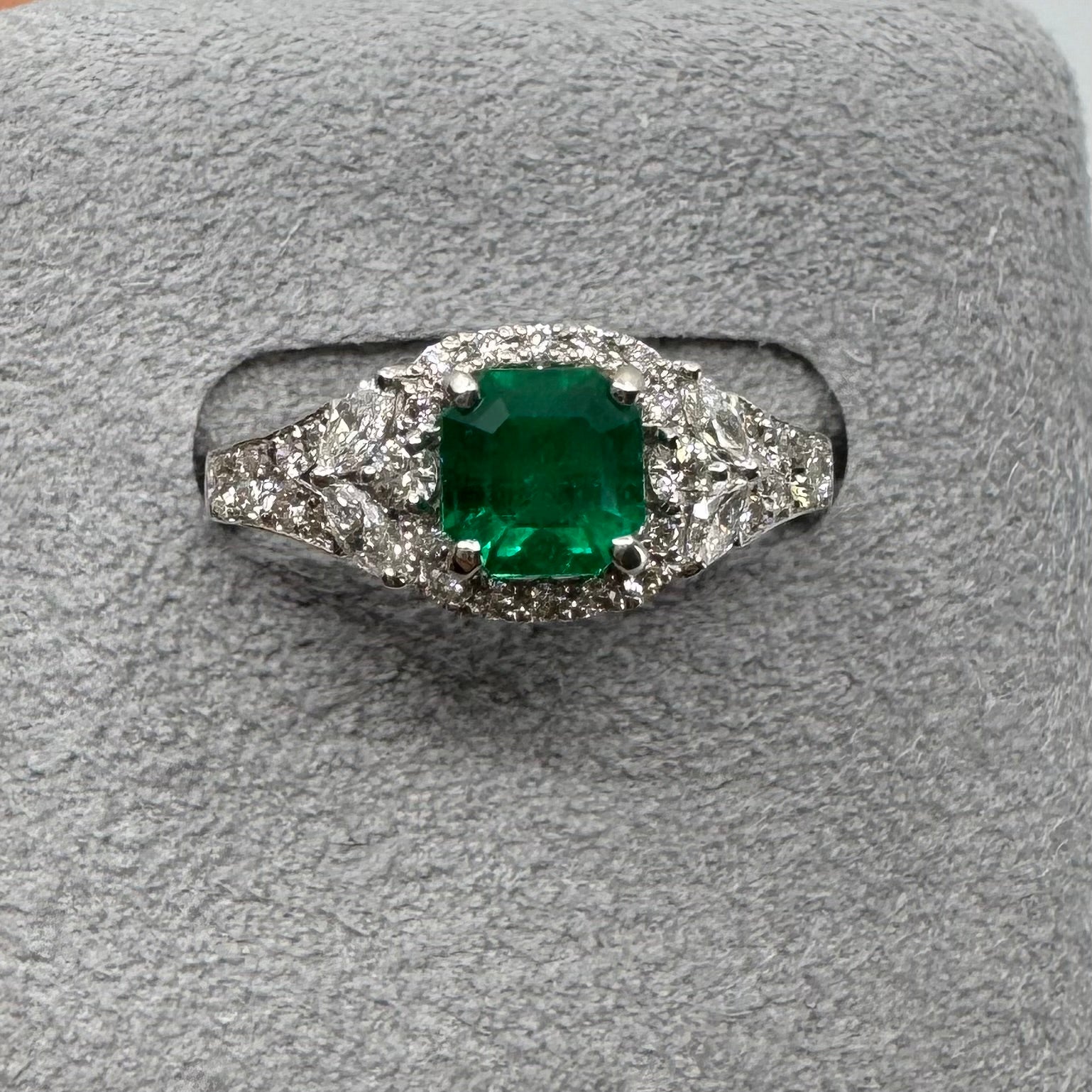 11［一点物］リング エメラルド 0.8ct前後 SQ PT