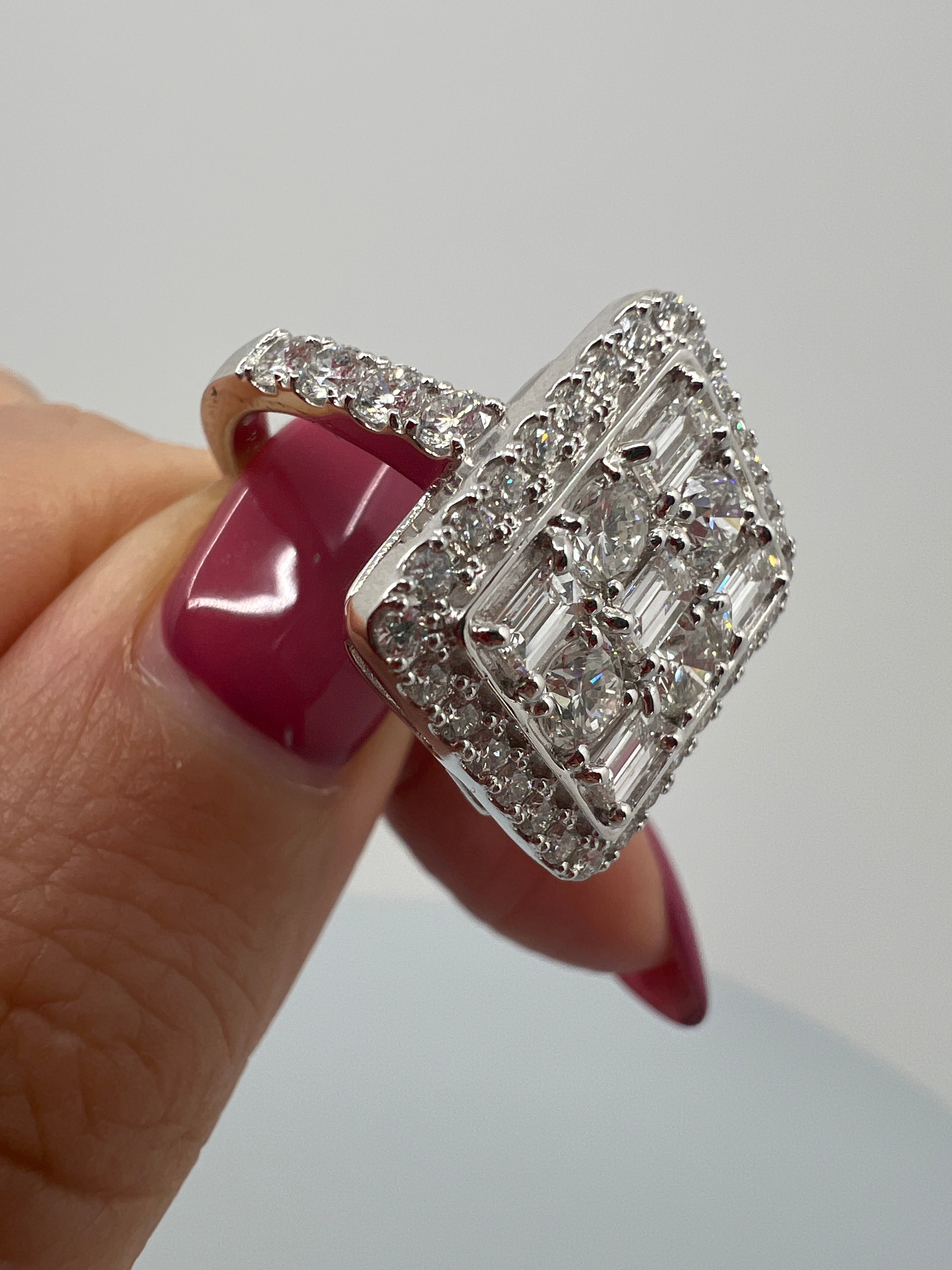 ［レリーフ］リング ダイヤ