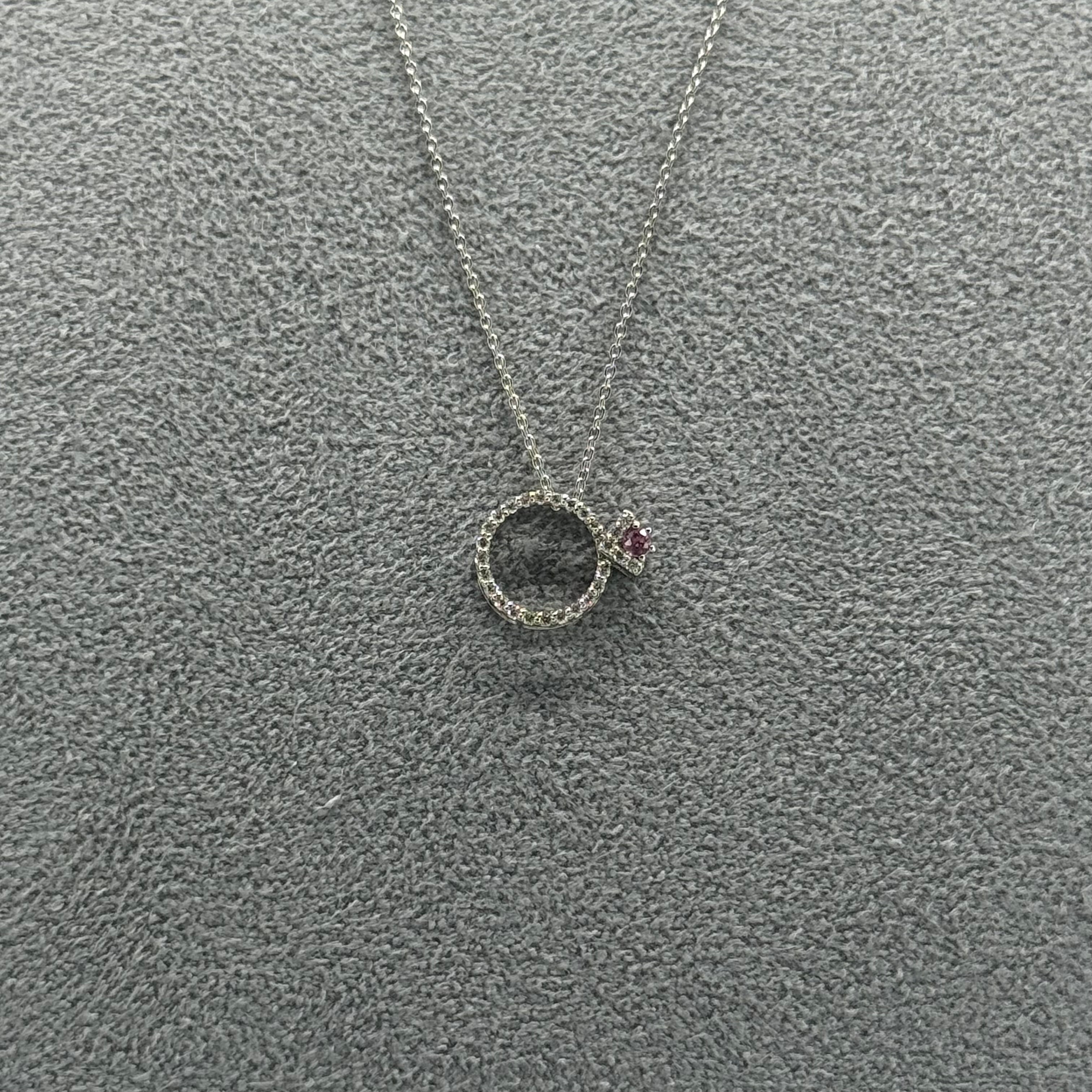 ［ラリオンス］ネックレス