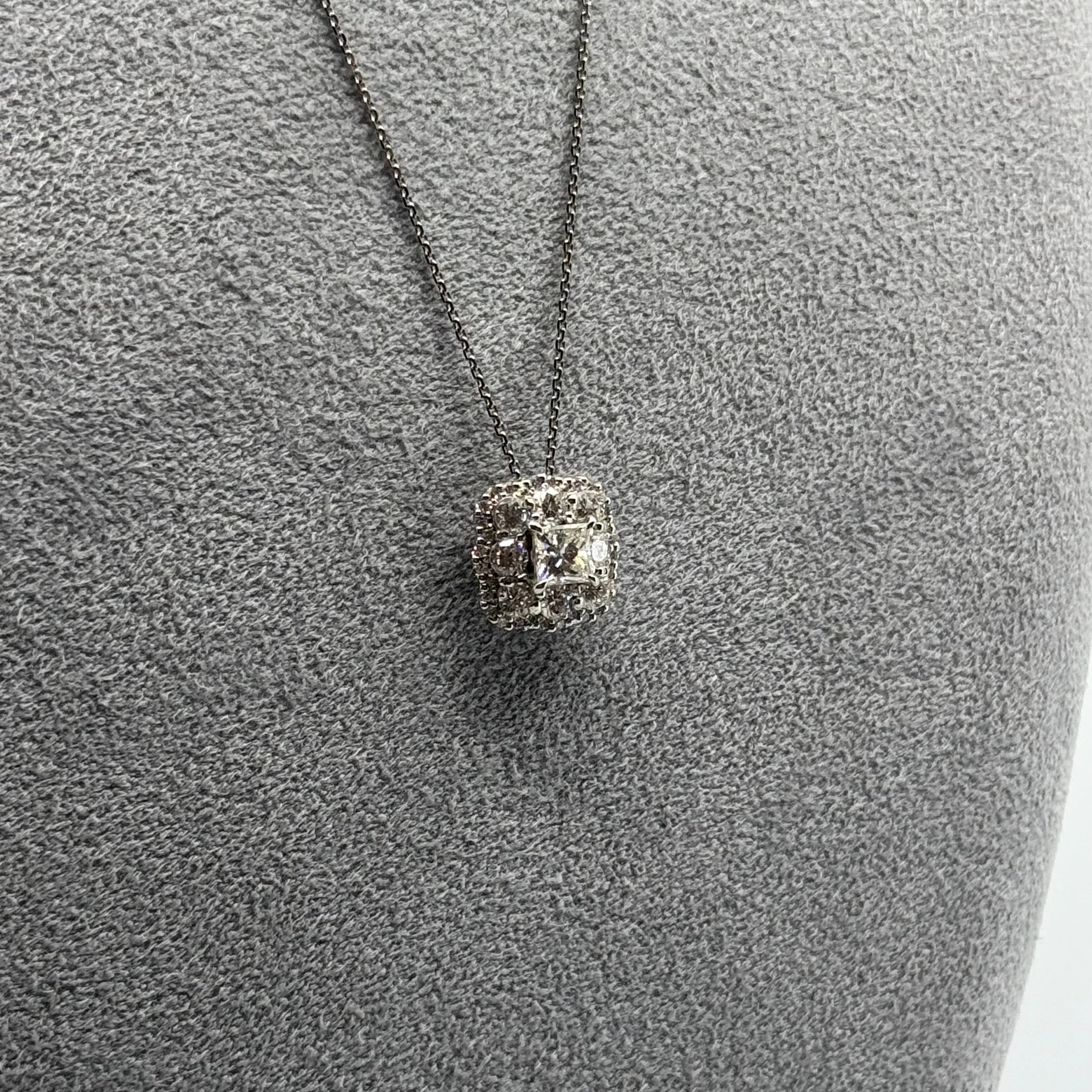 ［ブーケ］ネックレス ダイヤ