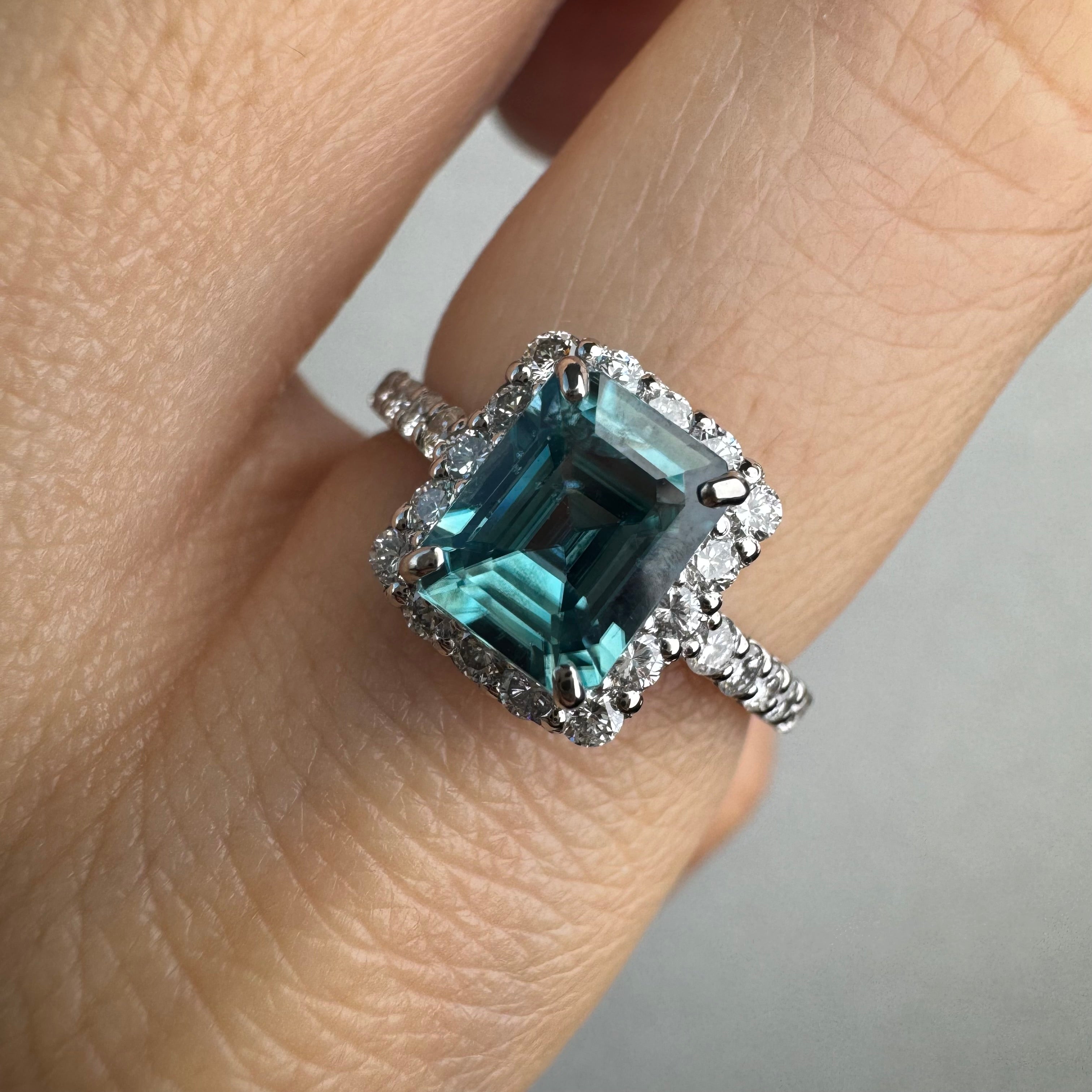 165［一点物］リング ジルコン 2.1ct前後 SQ PT