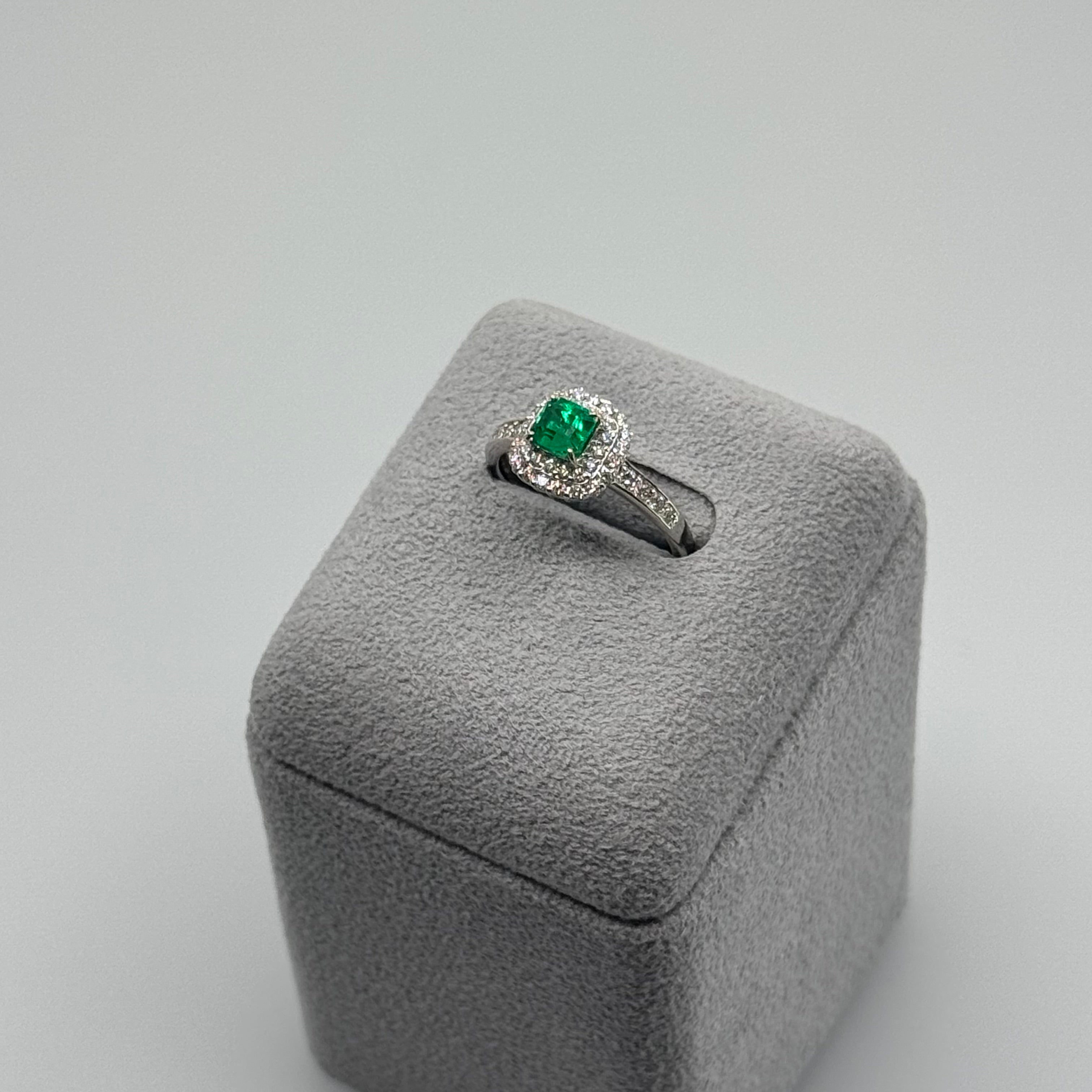 18［一点物］リング エメラルド 0.6ct前後 SQ PT