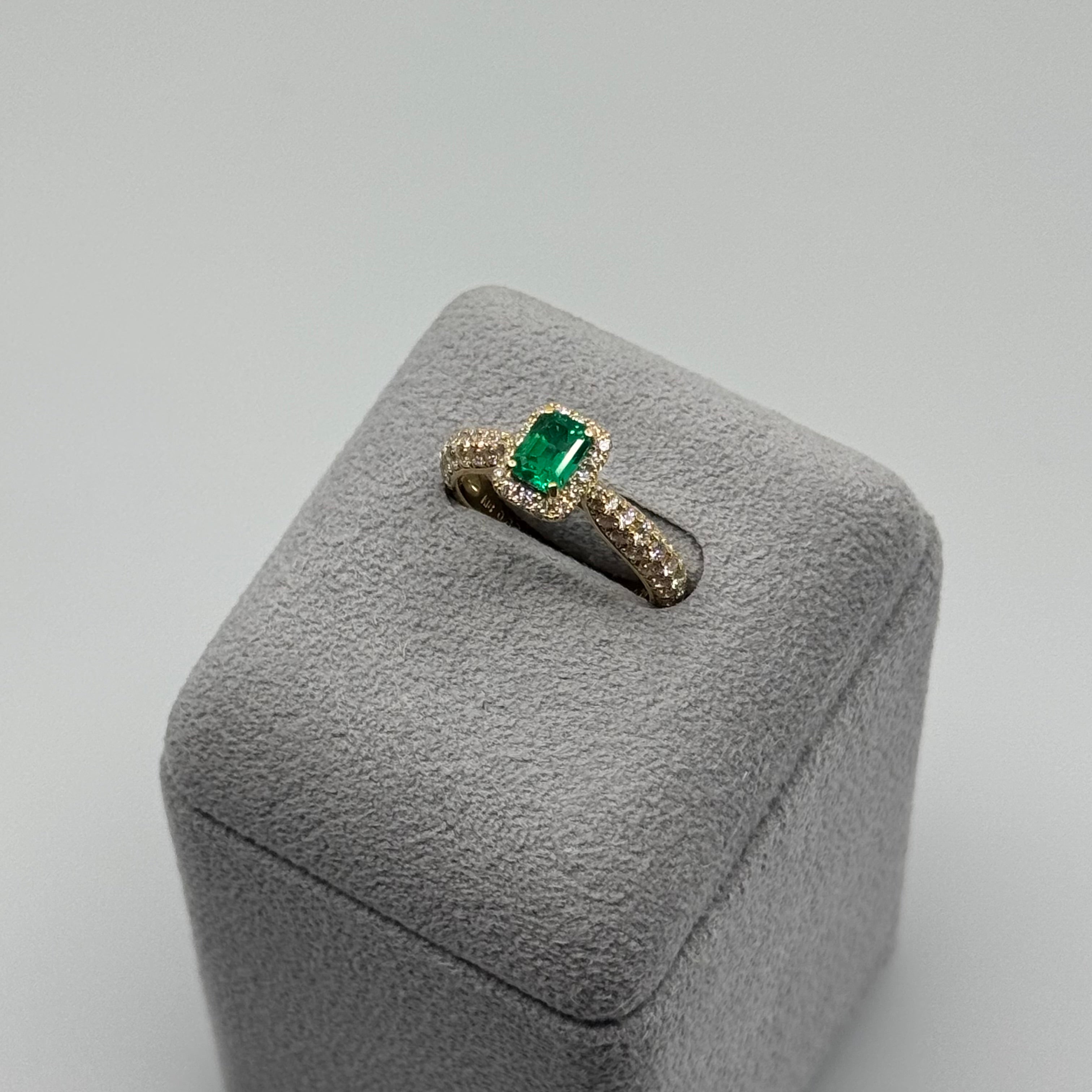 ［パリの小路］リング エメラルド  0.5ct前後 SQ