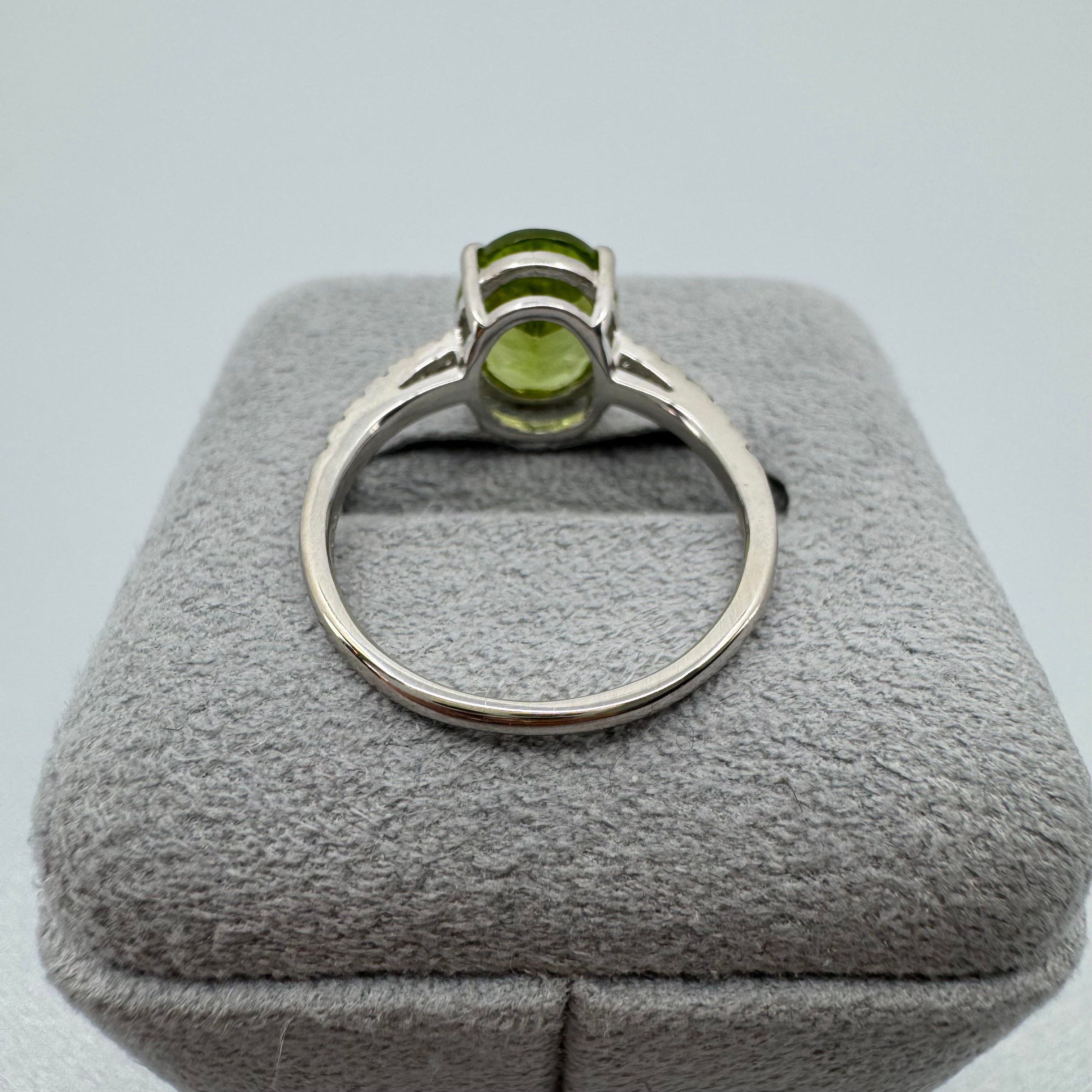 181［一点物］リング ペリドット 2ct OV PT