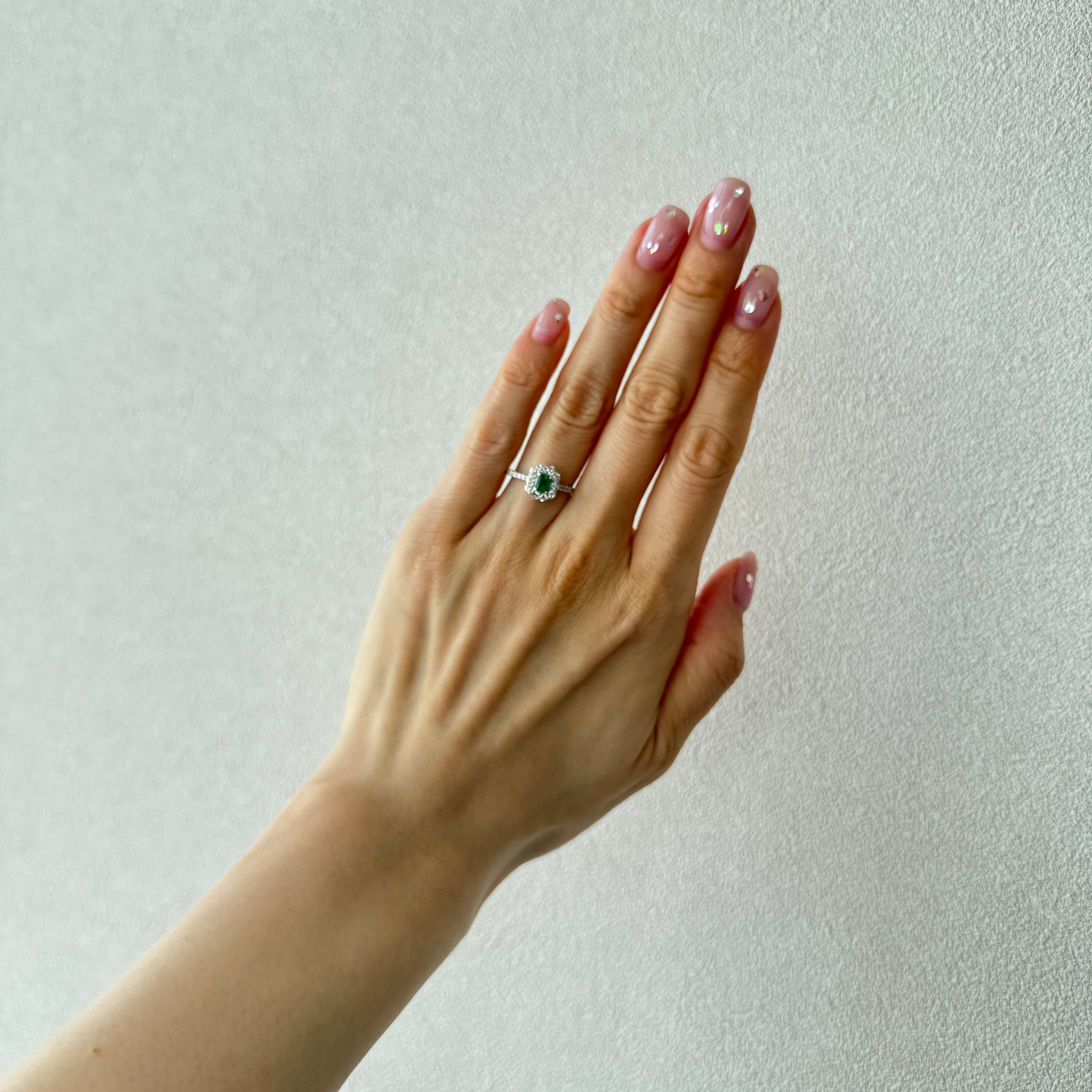 28［一点物］リング エメラルド 0.3ct前後 SQ PT