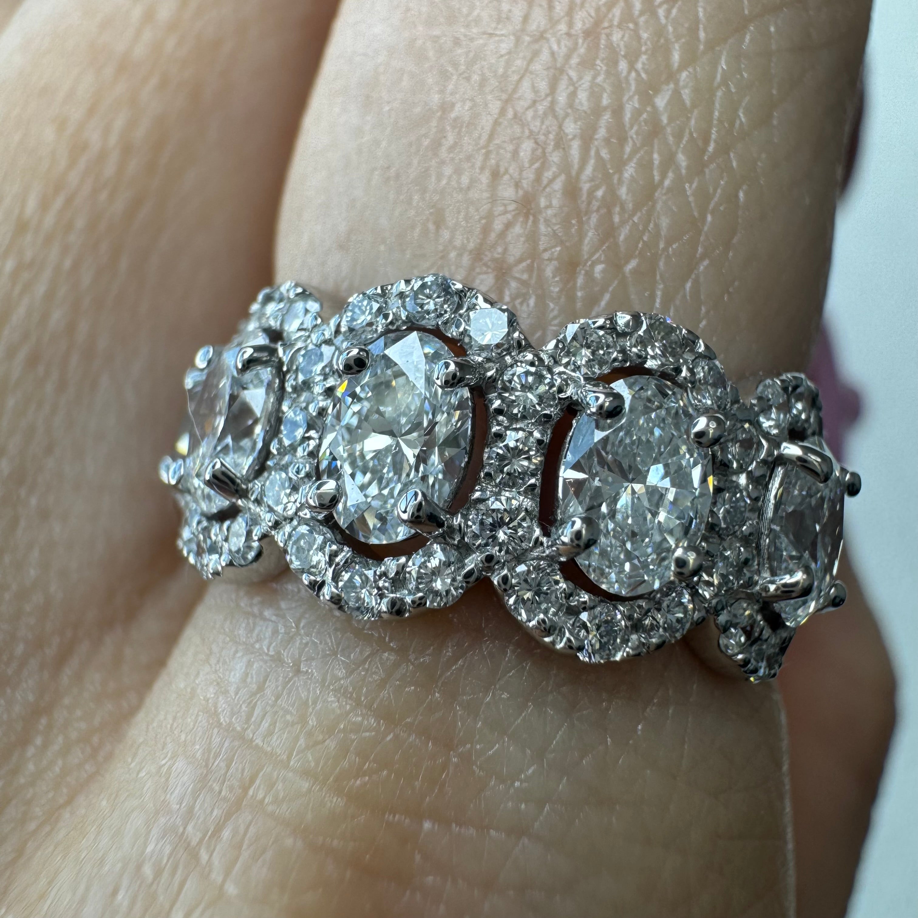 ［エリプス］リング OV ダイヤ