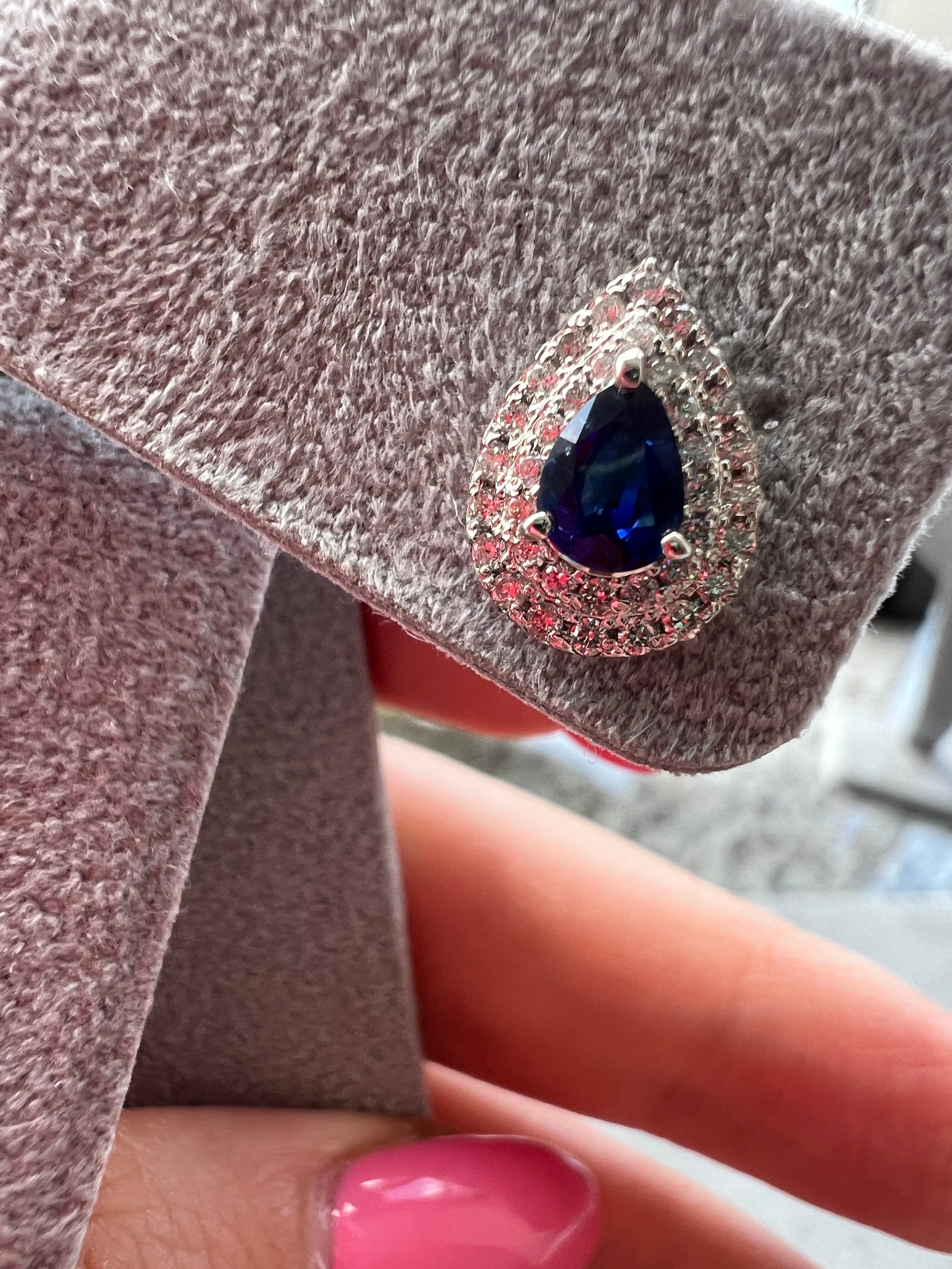 サファイアの散歩道