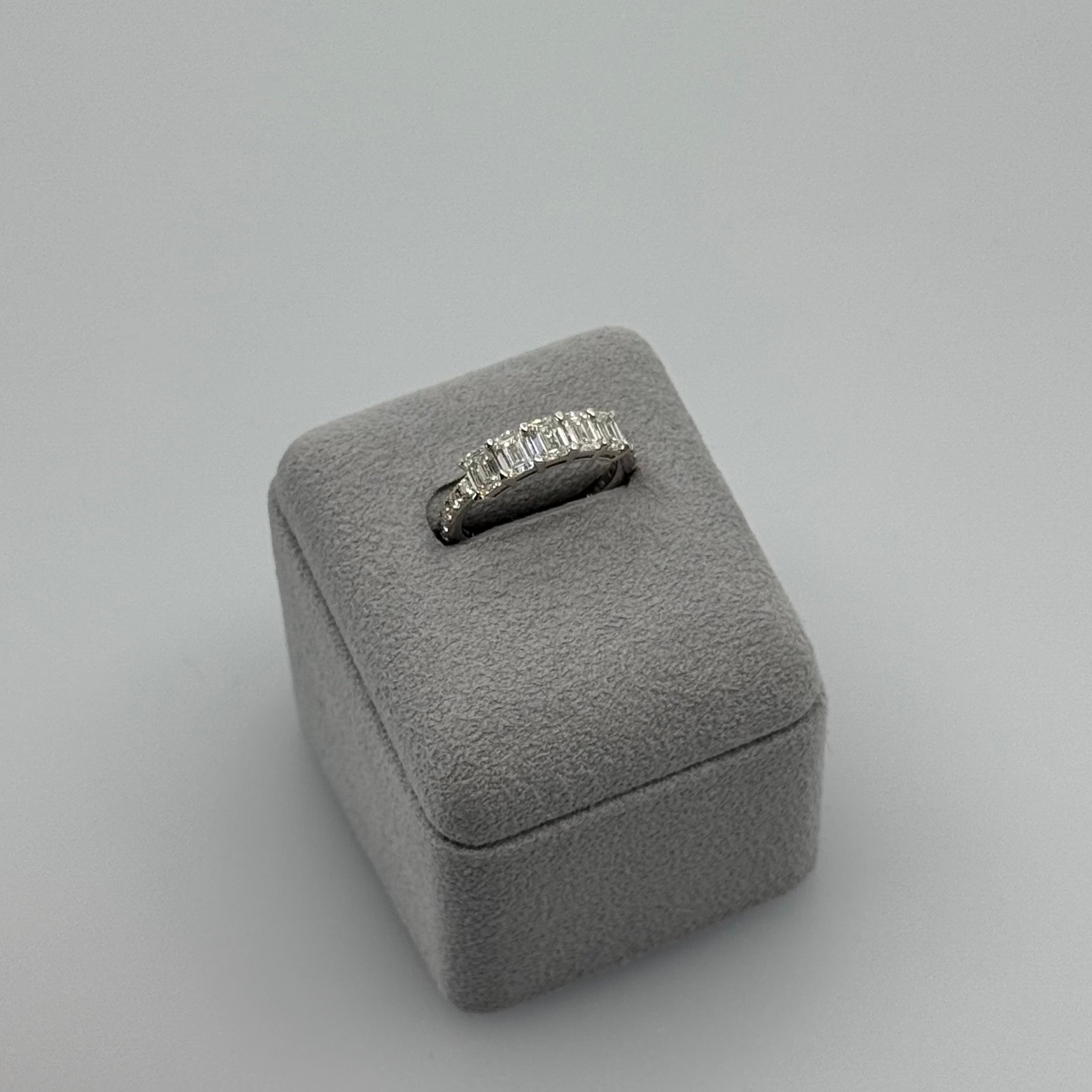 ［エクラ/ハーフエタニティ］リング ダイヤ 1pc0.3ct×5pc EM