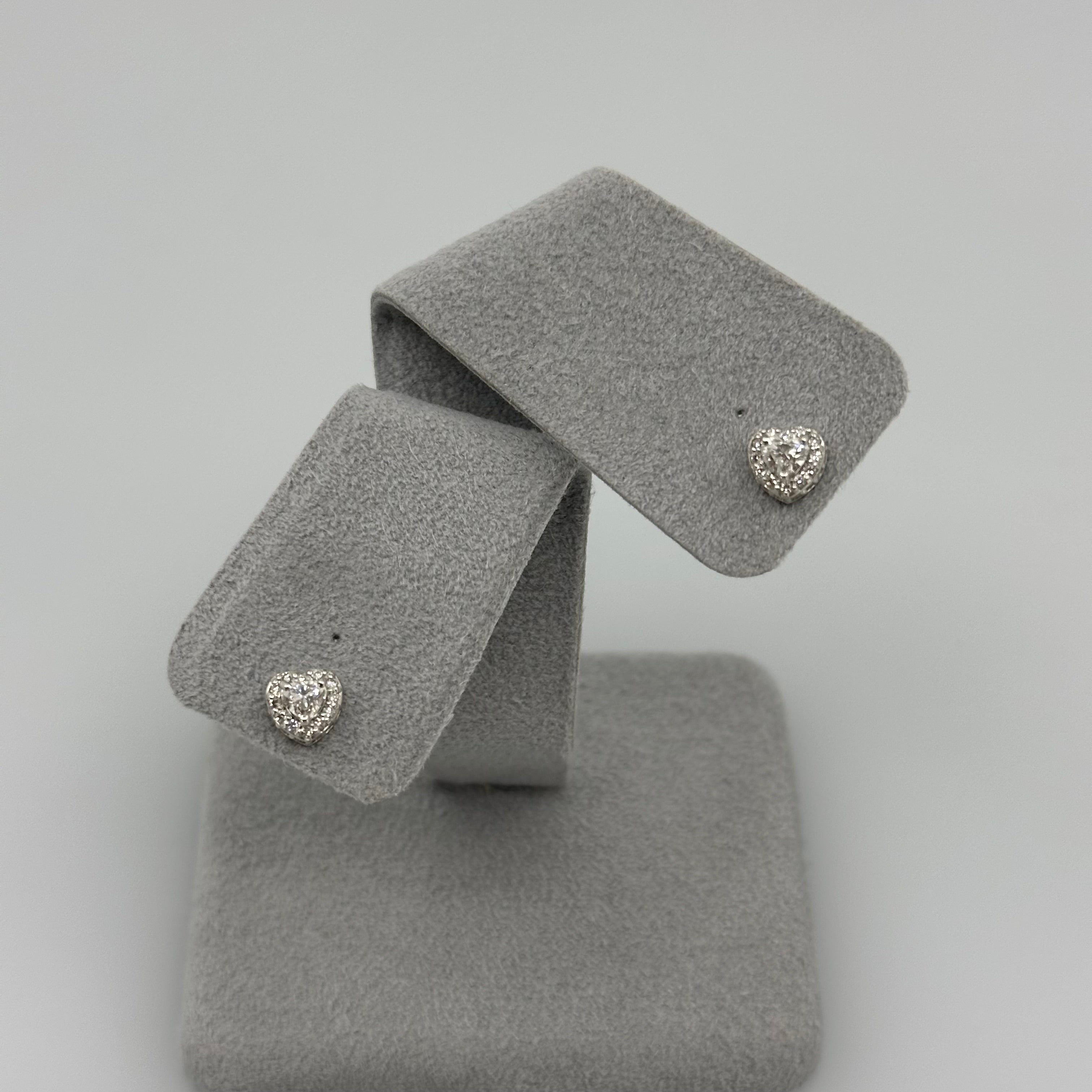 [ユニヴェル] ダイヤ ピアス EM/OV/HS　