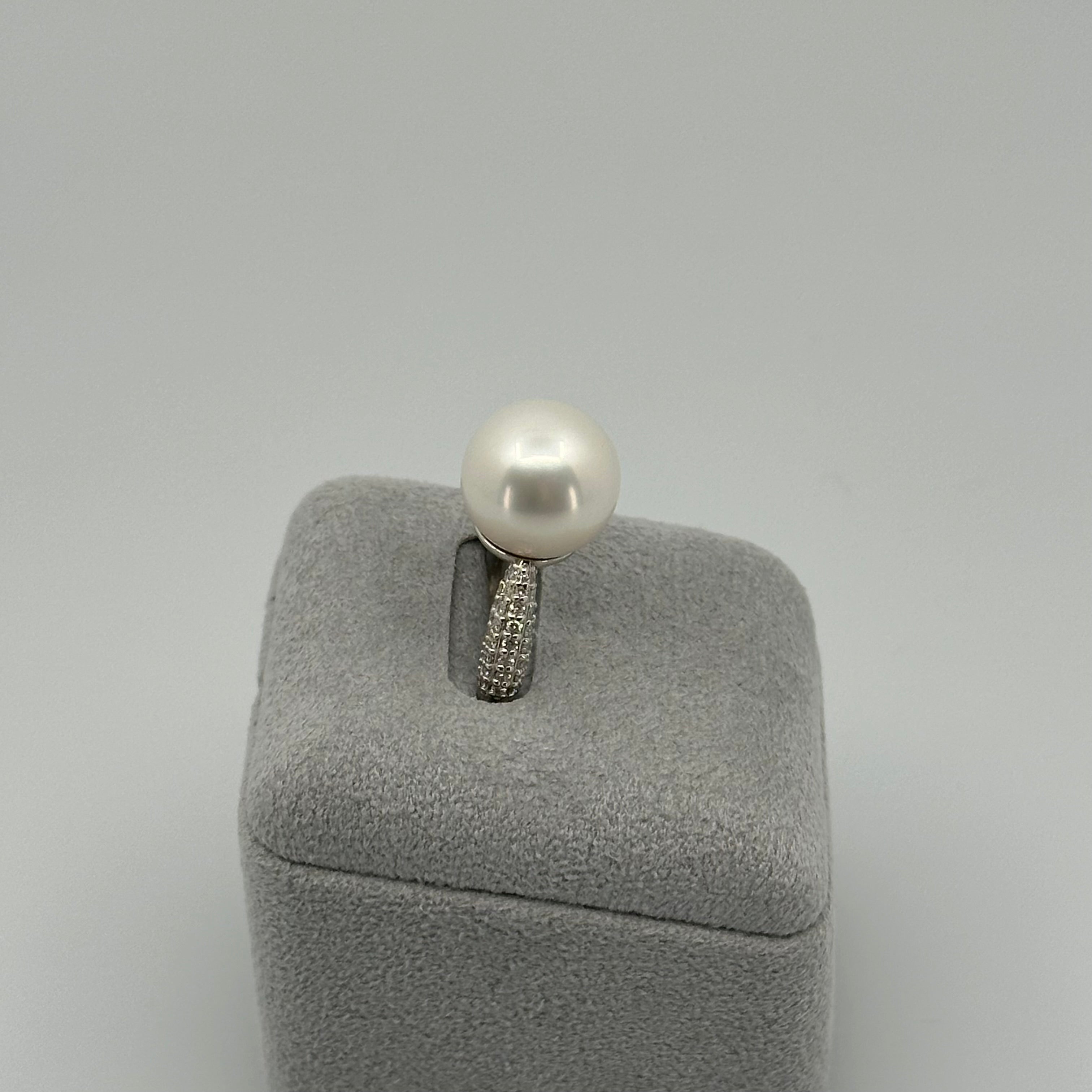 ［サンベリーナパヴェ］リング 南洋真珠 13ミリ