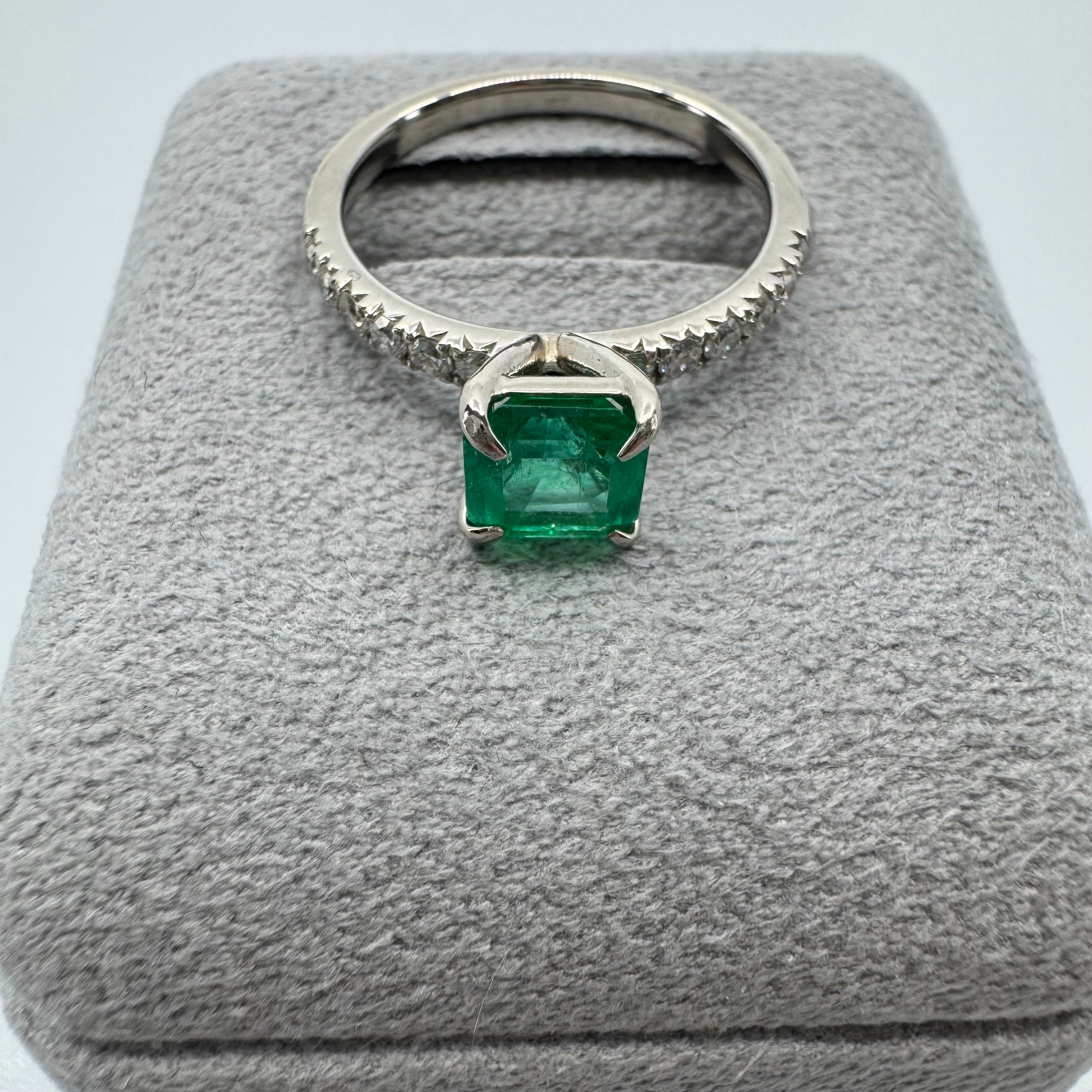 ［アルル］リング エメラルド 0.9ct SQ PT