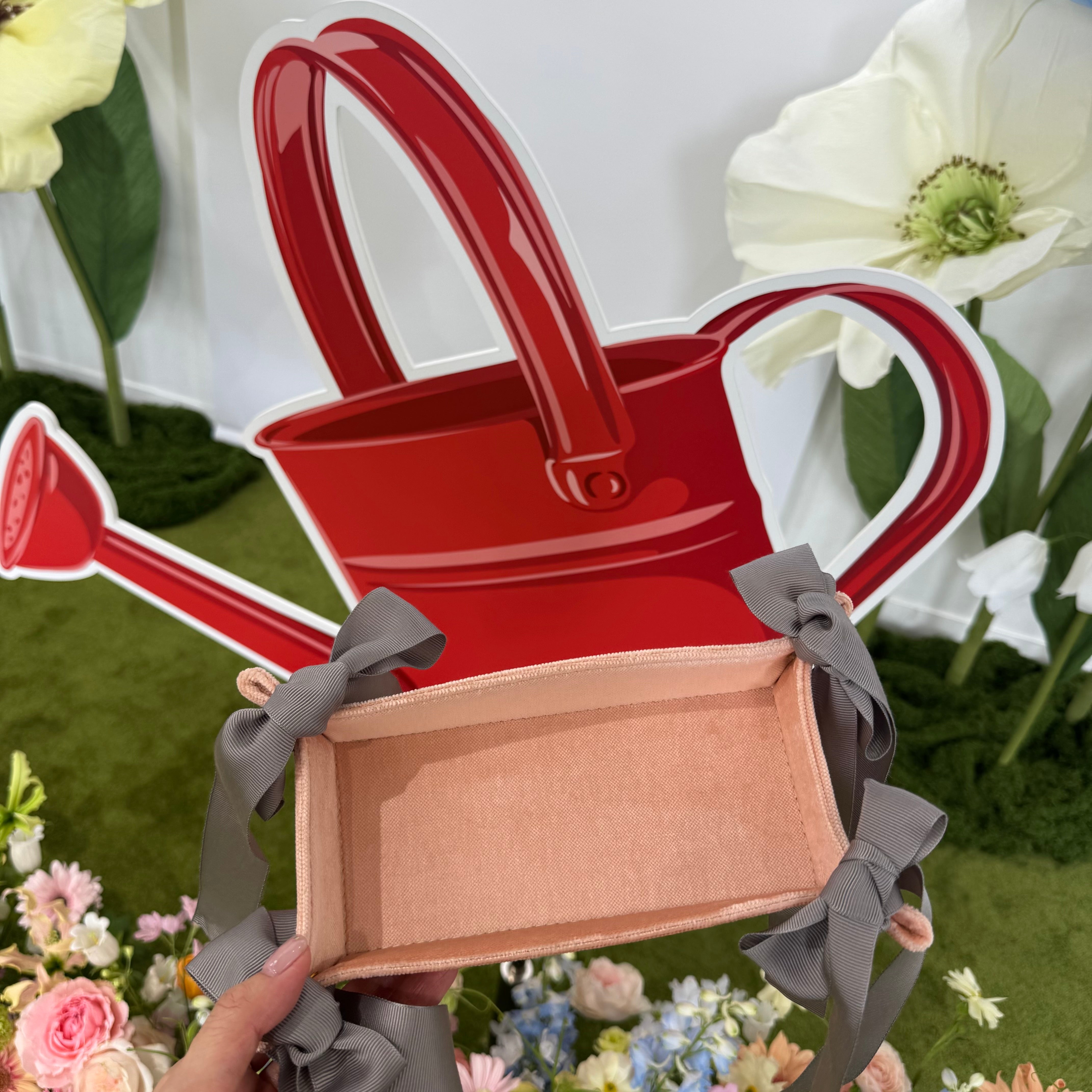 ルビーの水遊び