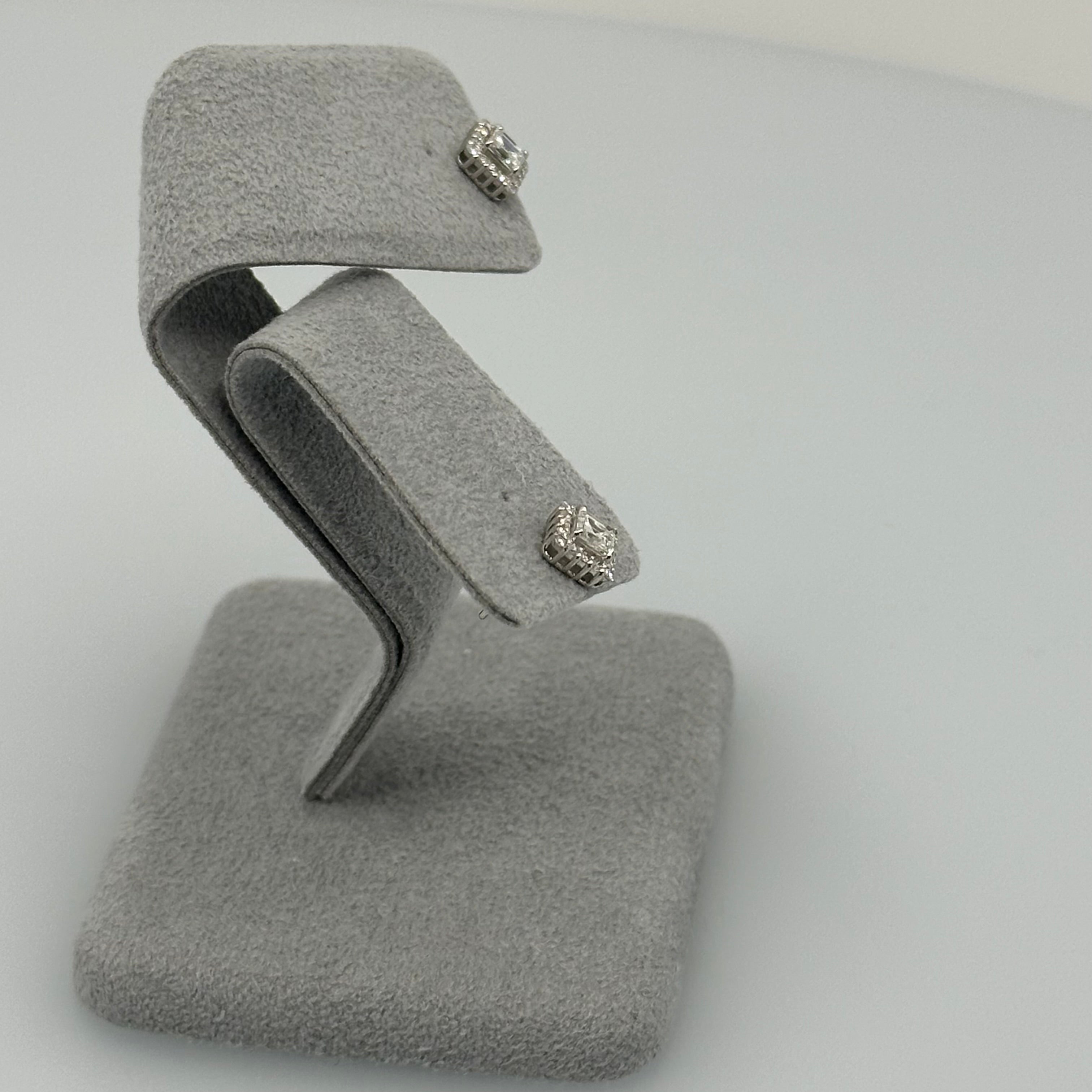 301［一点物］ピアス ダイヤ 0.2ct×2 BG PT