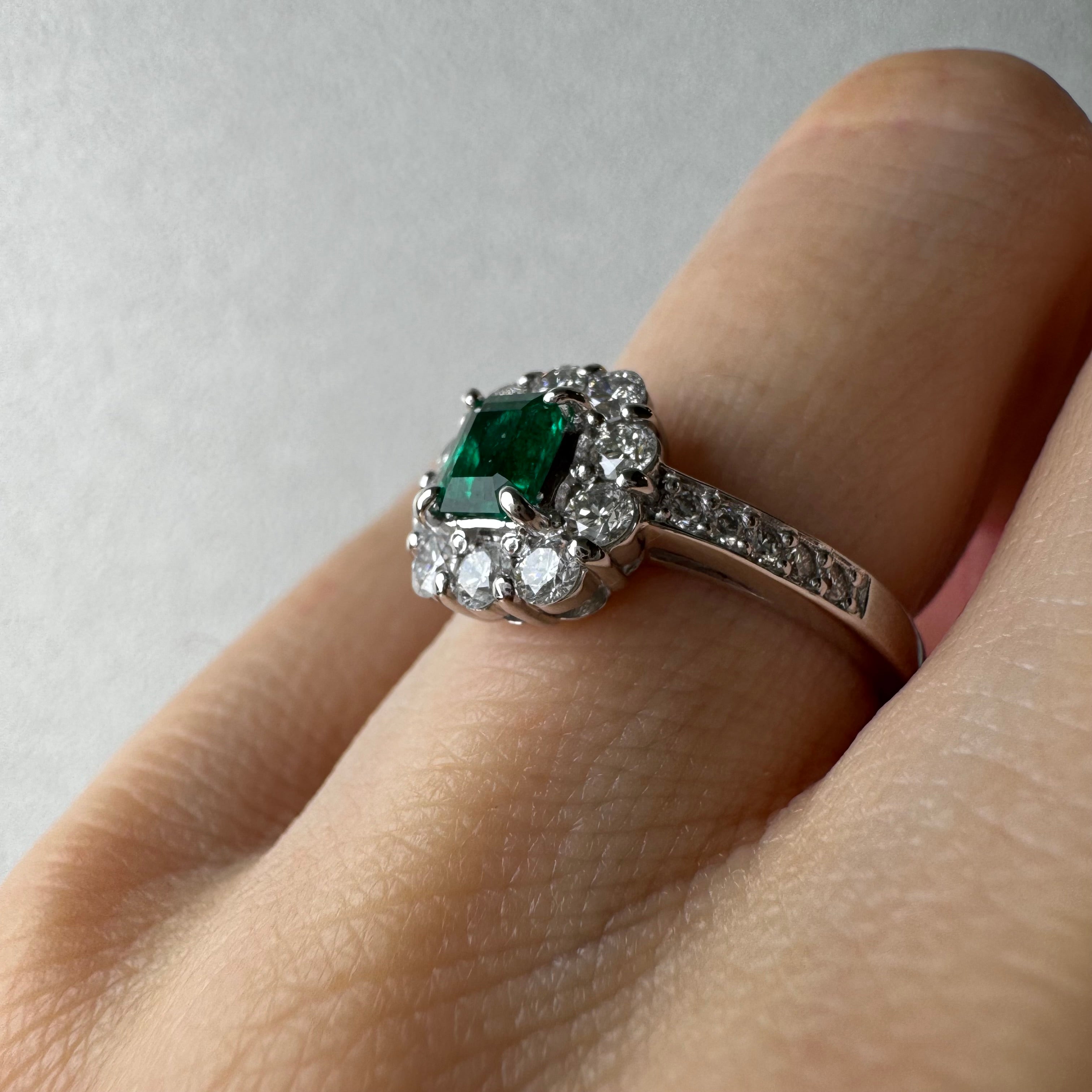 41［一点物］リング エメラルド 0.4ct前後 SQ PT