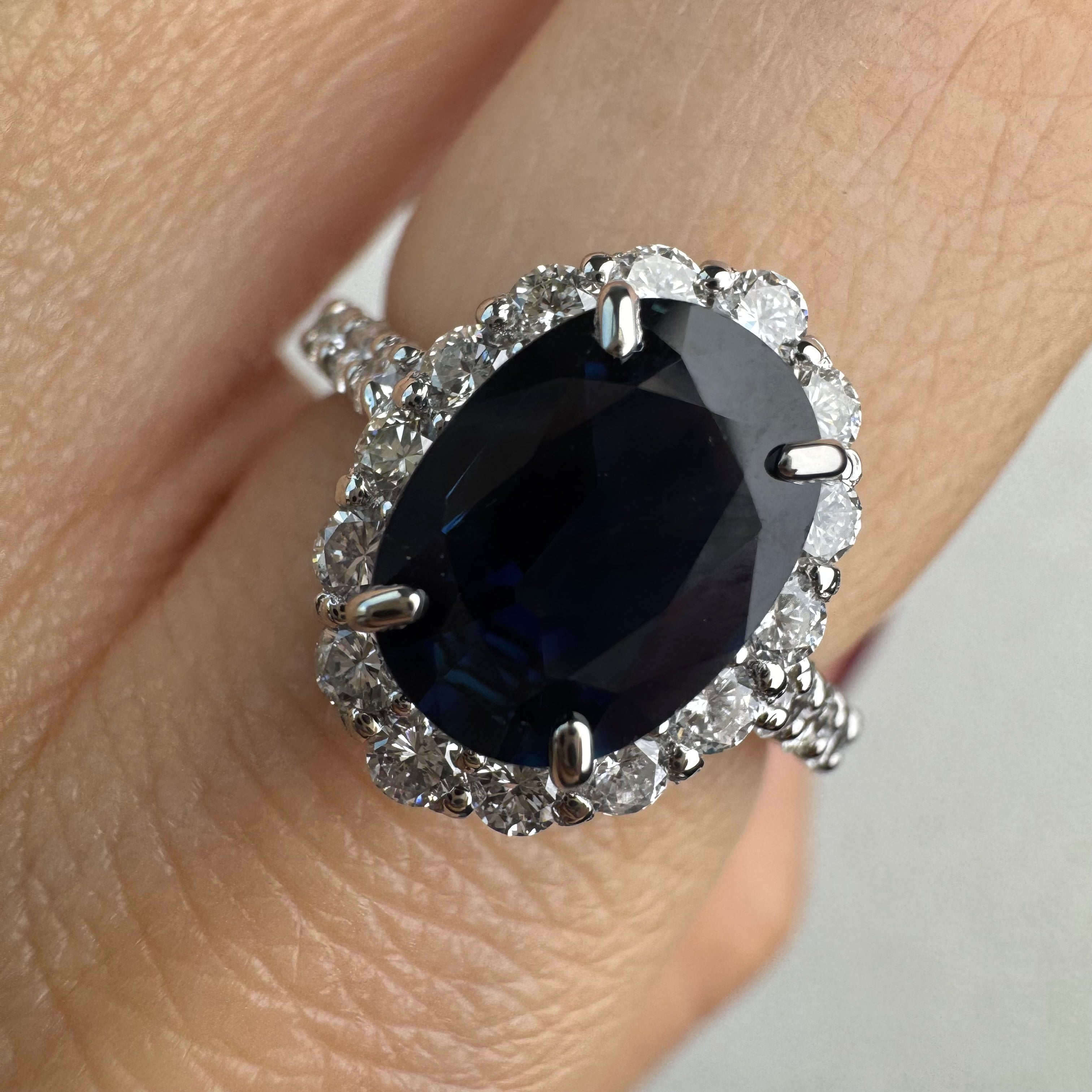 125［一点物］リング ブルーサファイア 2.2ct前後 OV PT