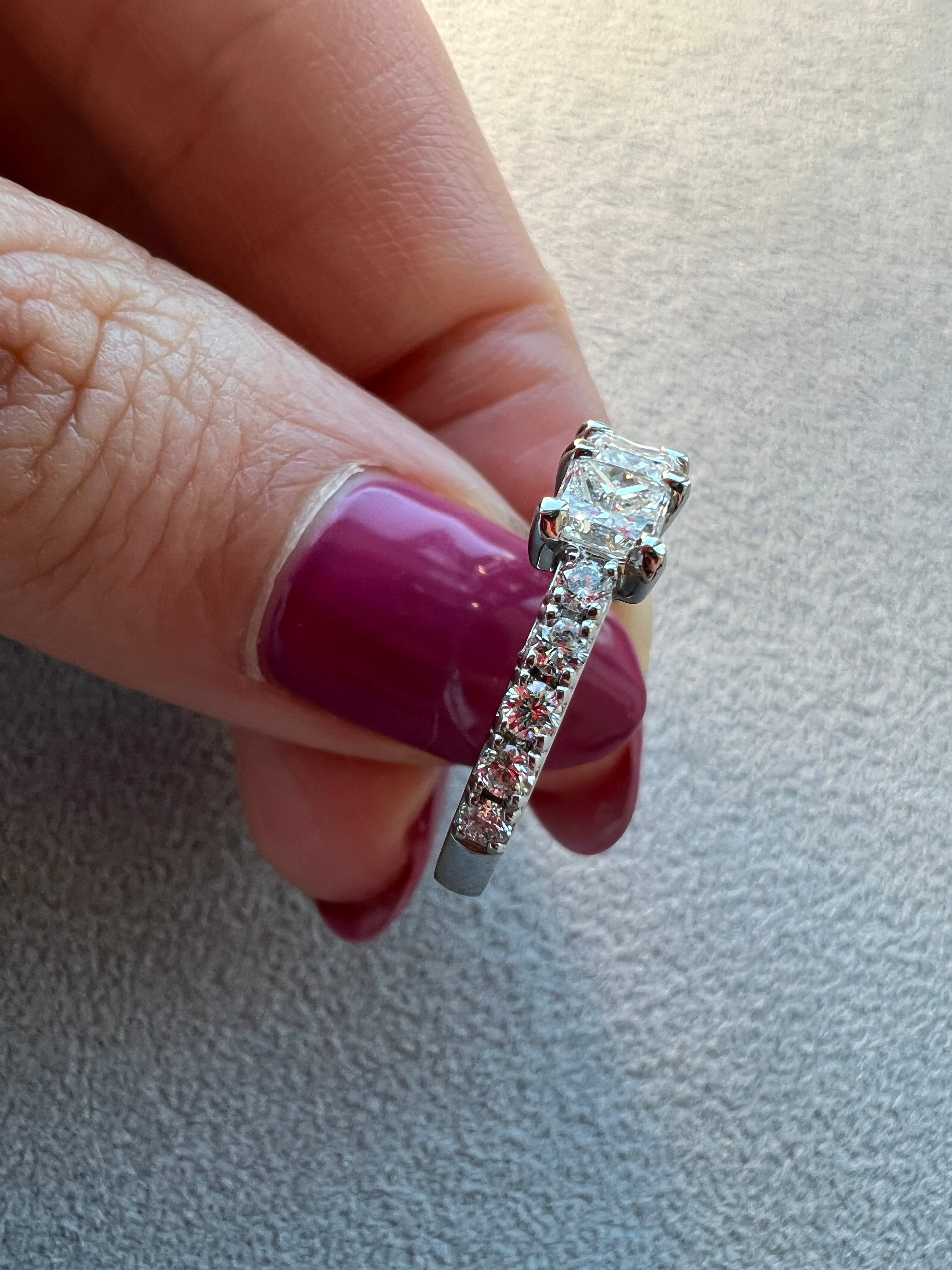 ［ダイアナ/ハーフエタニティ］リング ダイヤ 1pc0.3ct×5pc PR