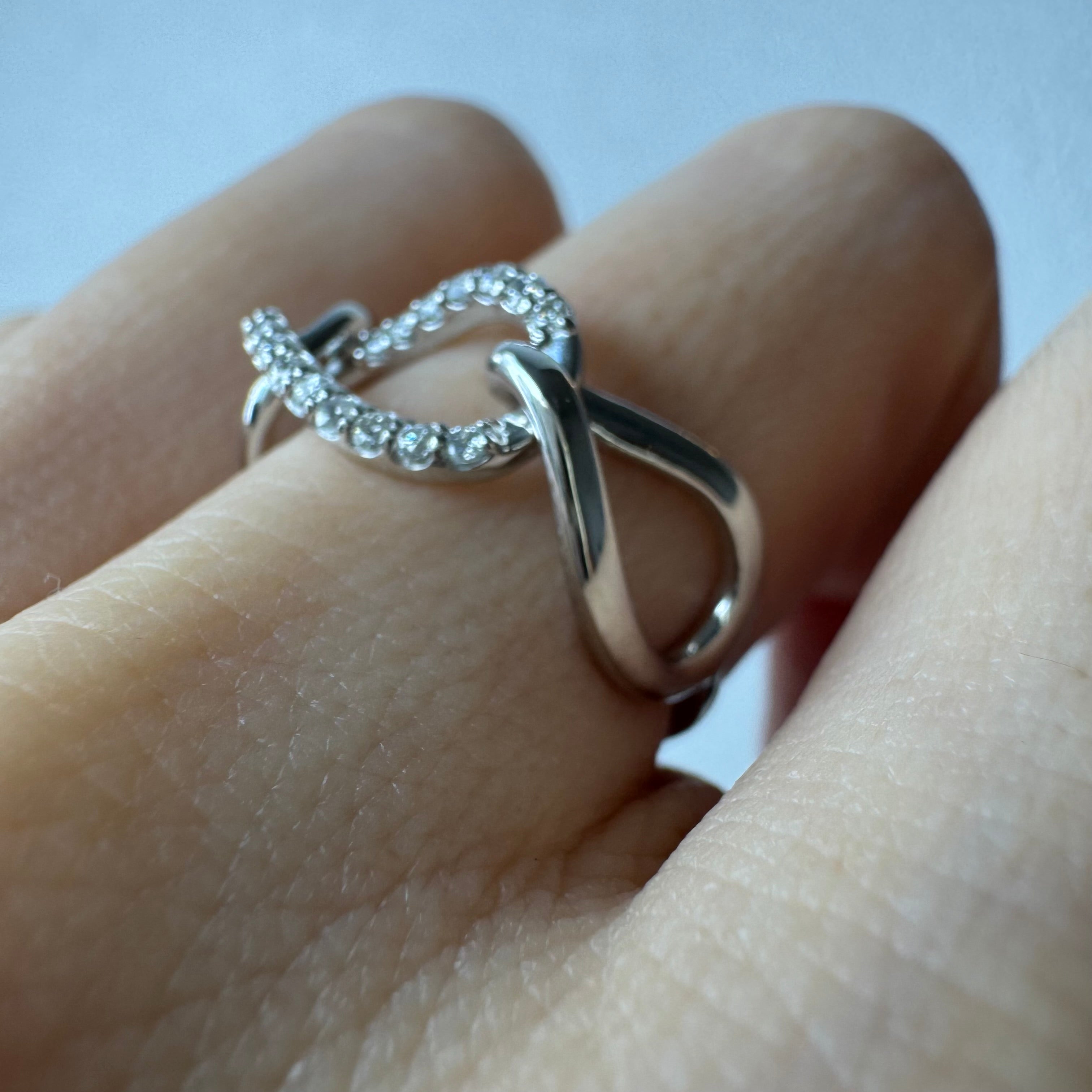 ［パズル］ ダイヤ リング 0.15ct