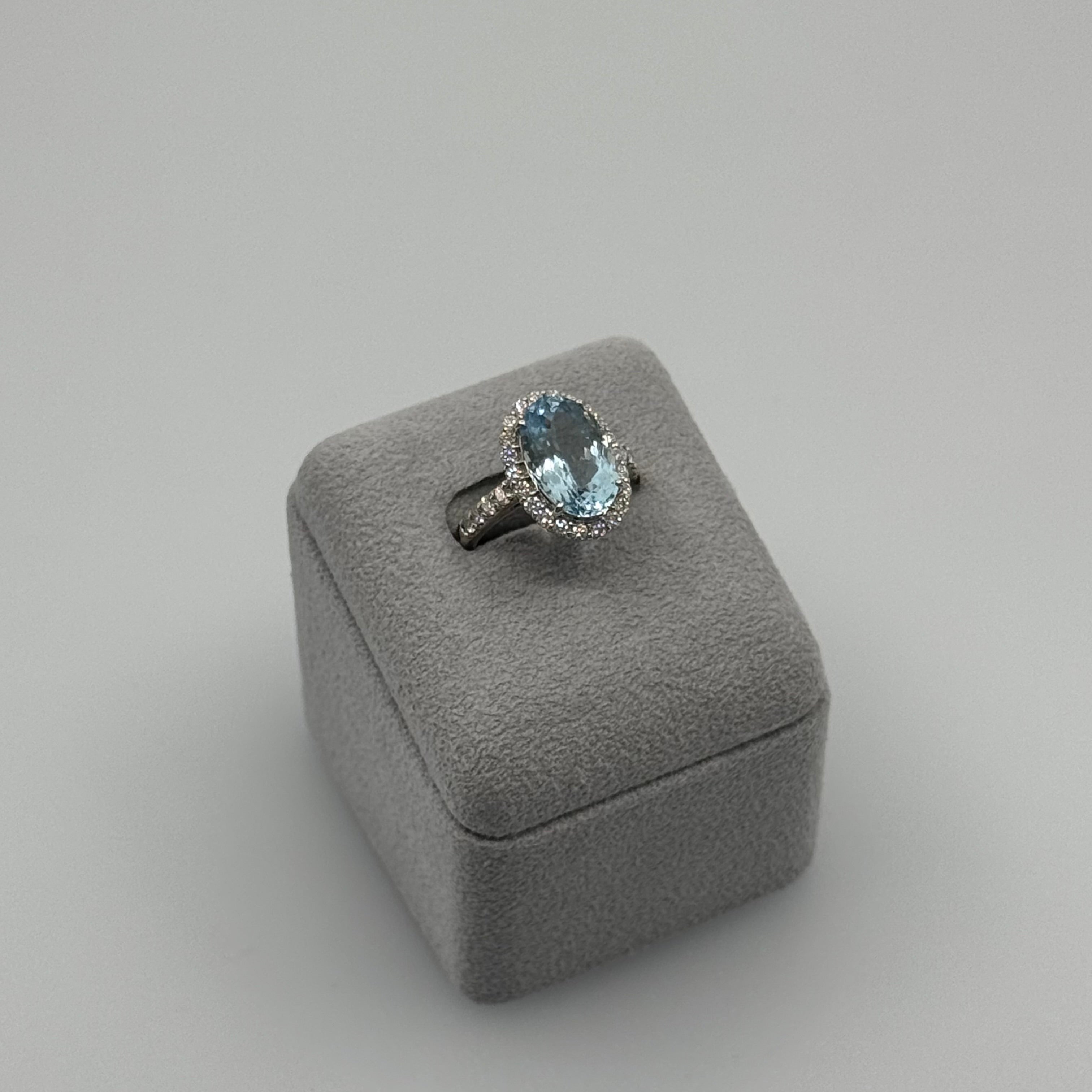 ［カリソン］リング アクアマリン 4ct前後 OV