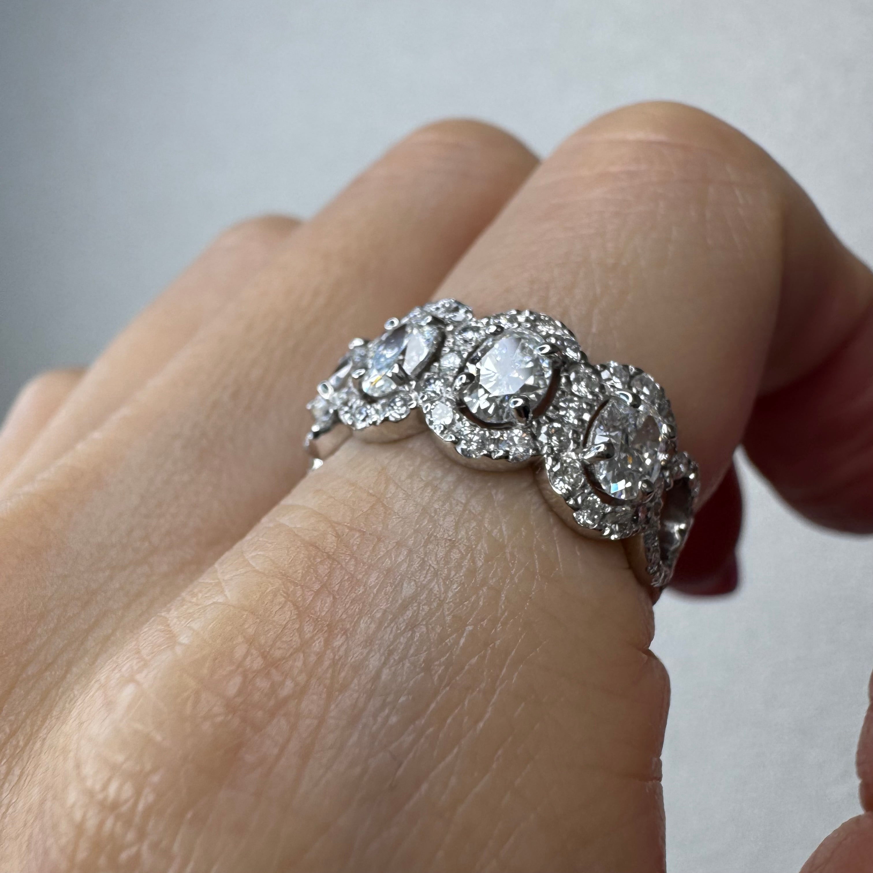 ［エリプス］リング OV ダイヤ