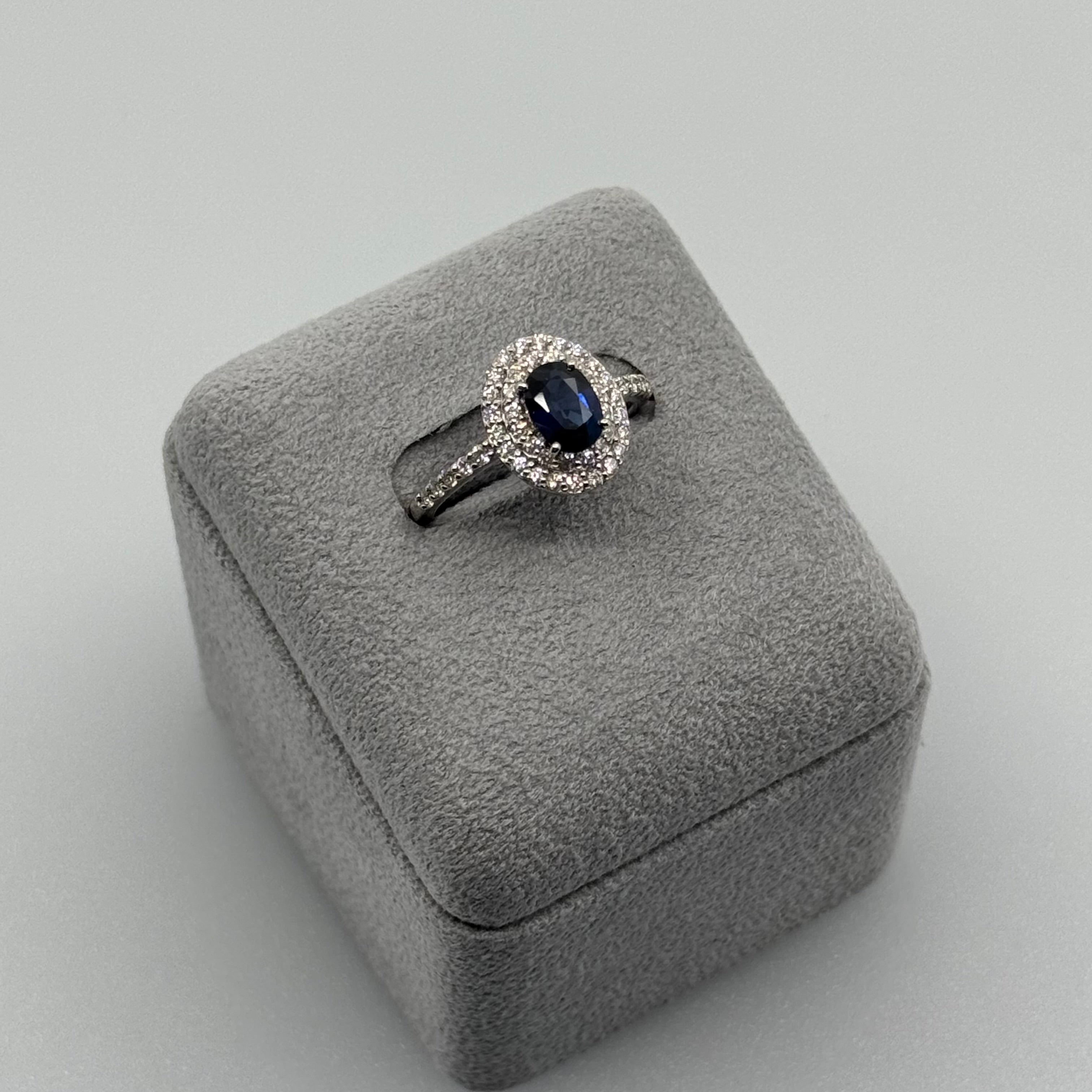 ［一点物］リング ブルーサファイア 0.8ct OV PT