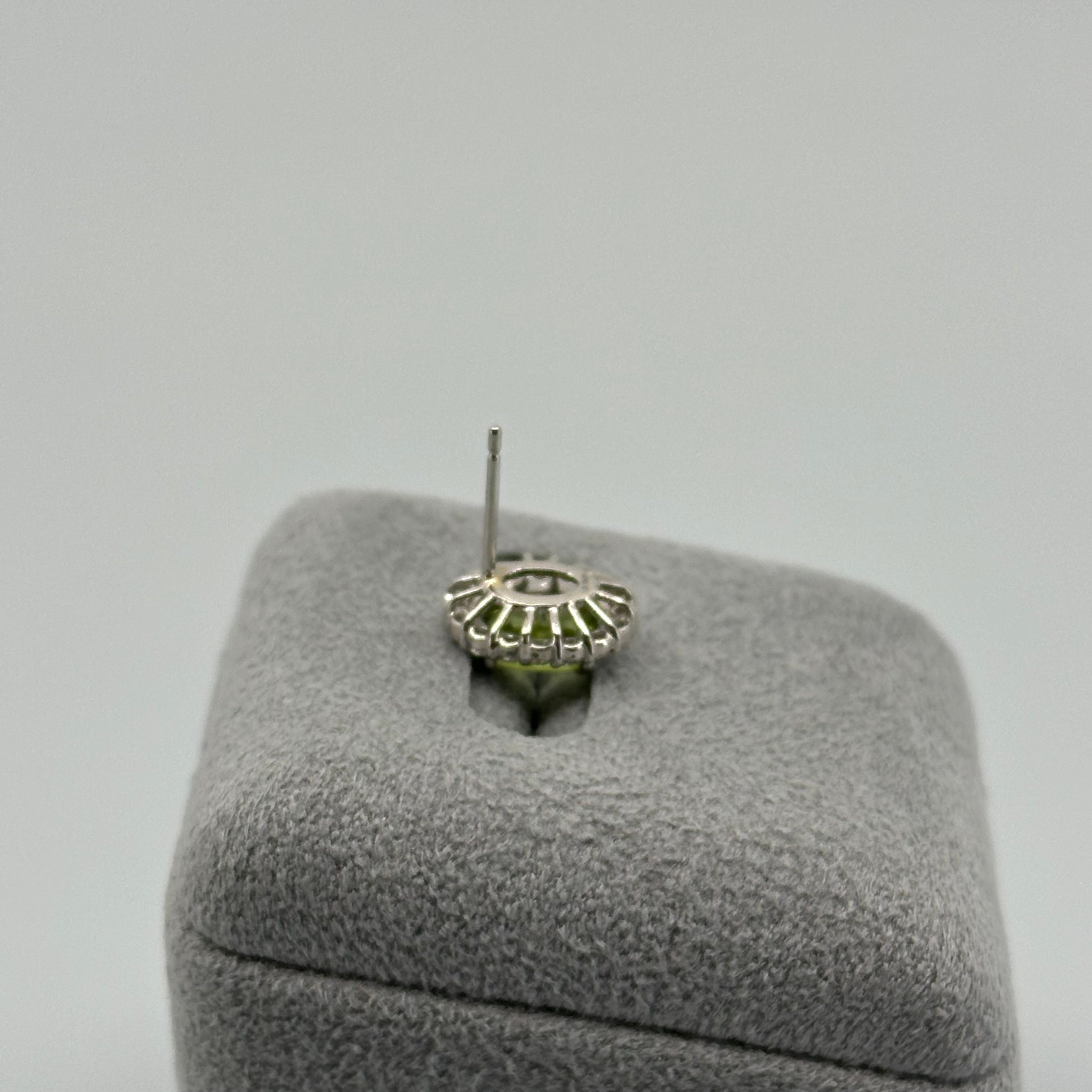 303［一点物］ピアス ペリドット 1.1ct×2 OV PT