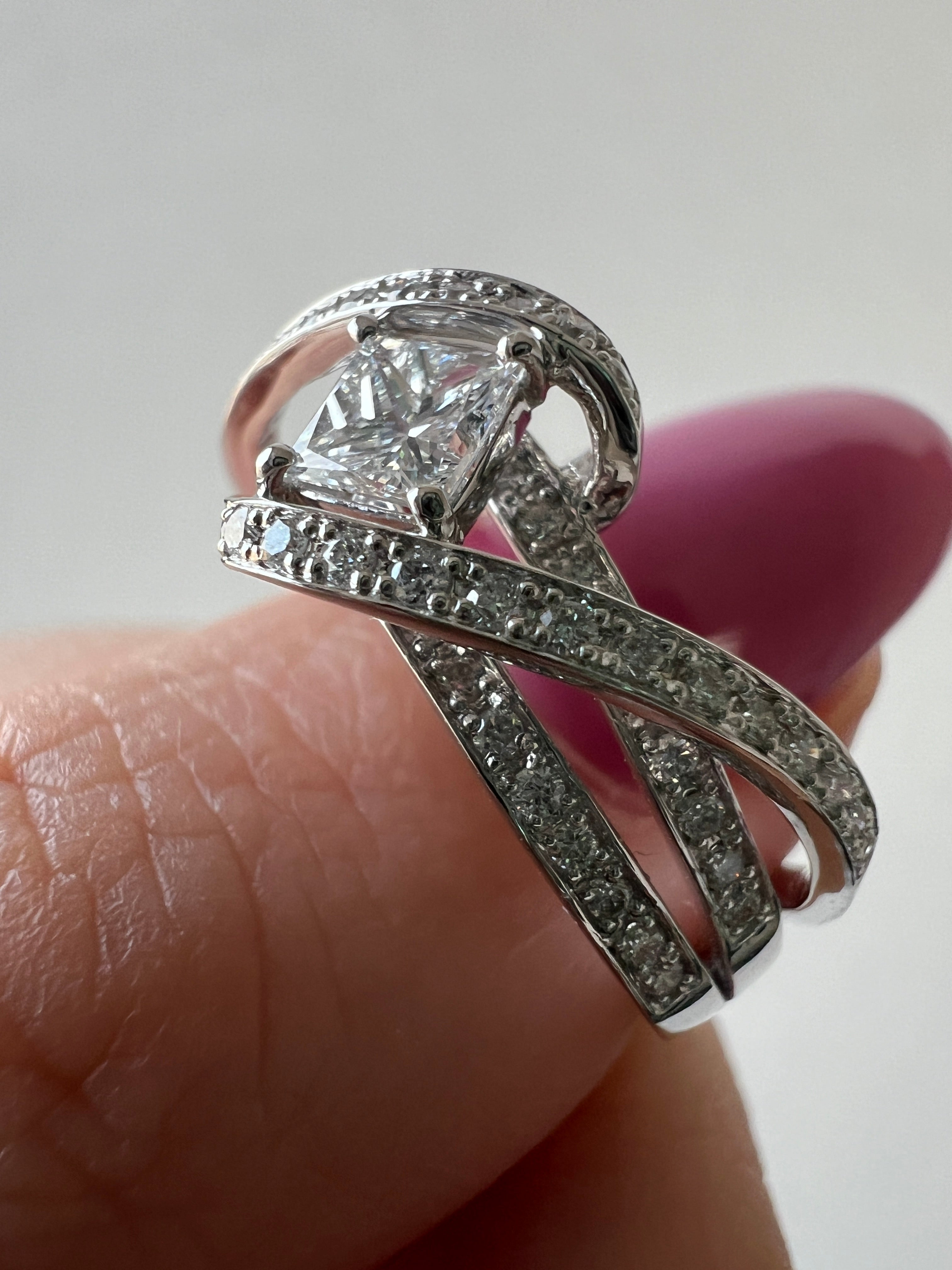 オレリーSQ ダイヤ 中石0.344ct前後 PTリング〜D SI2 CGL 彩子欲しい｜AYAKO SAKURAI（櫻井 彩子（サクライ アヤコ））公式通販サイト