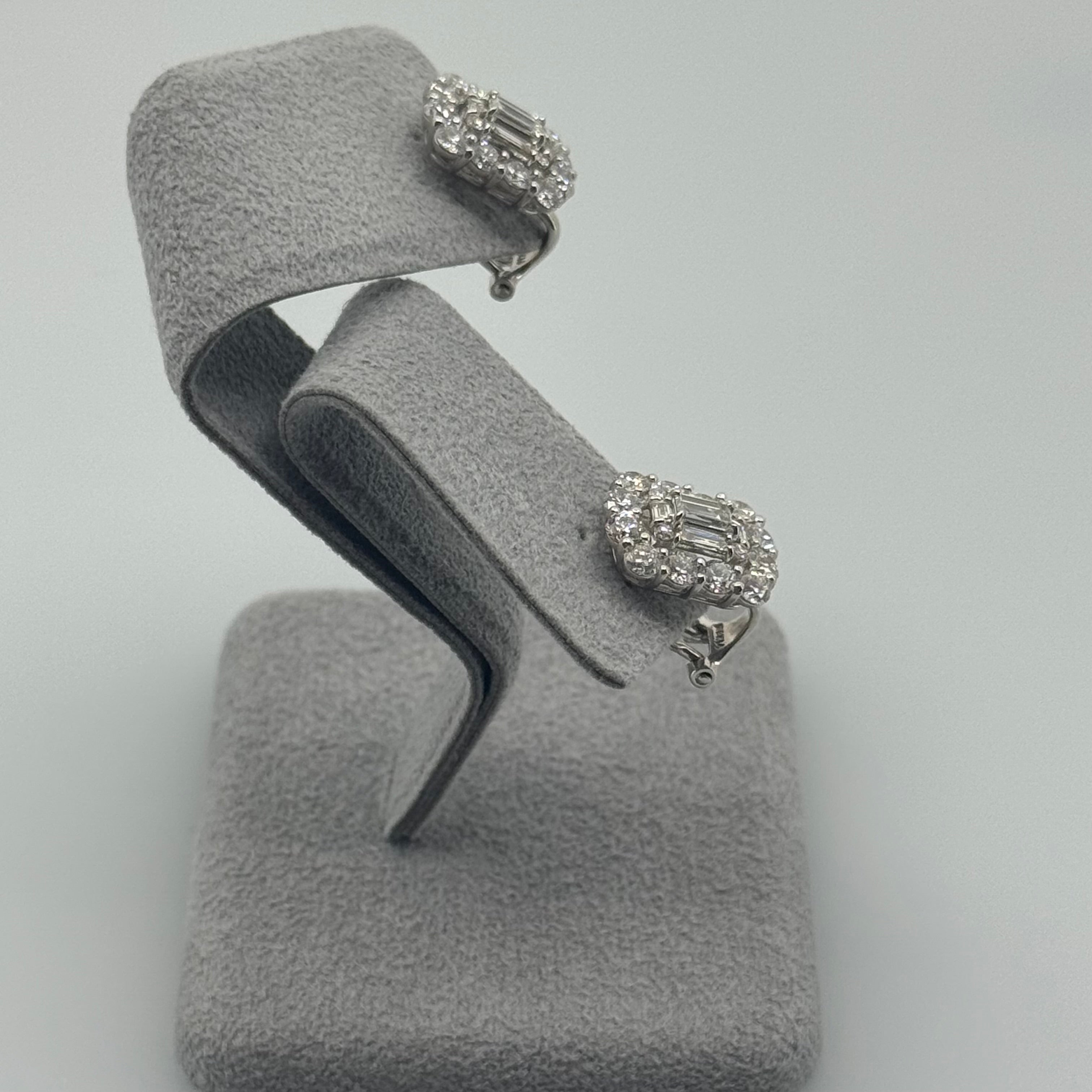 ［女医さん］ピアス ダイヤ