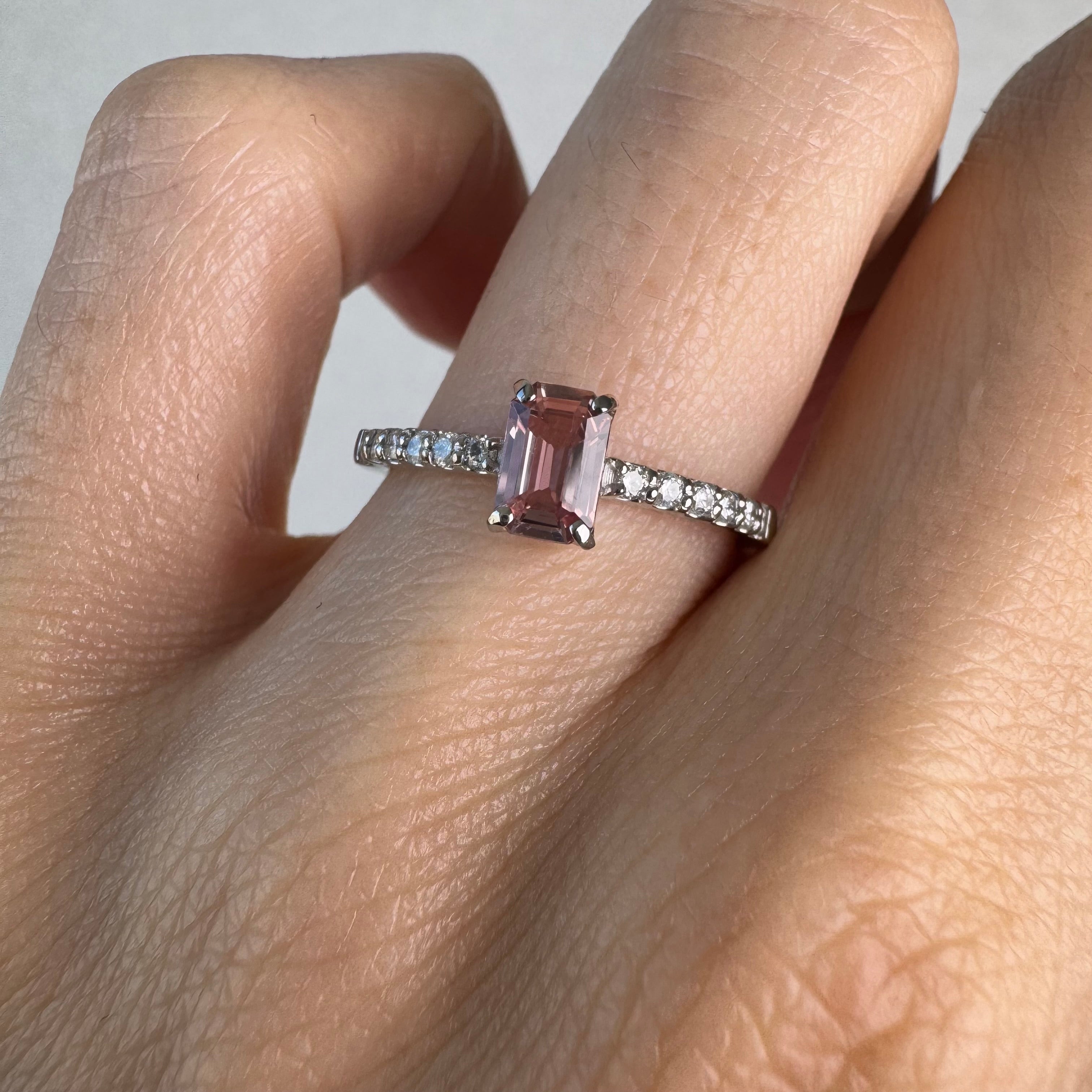 127［一点物］リング パパラチアサファイア 0.59ct SQ PT