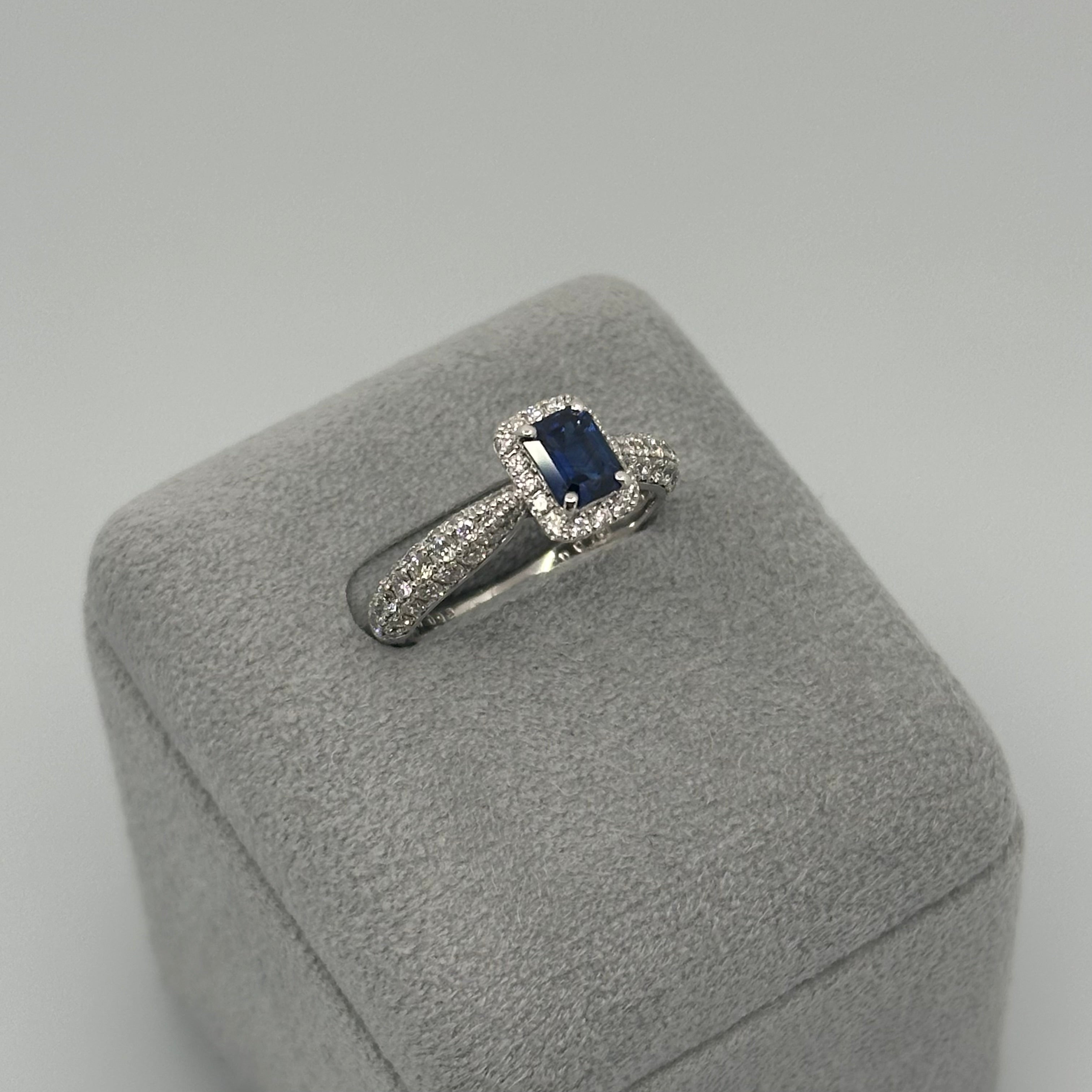 ［パリの小路］リング ブルーサファイア 0.9ct前後 SQ