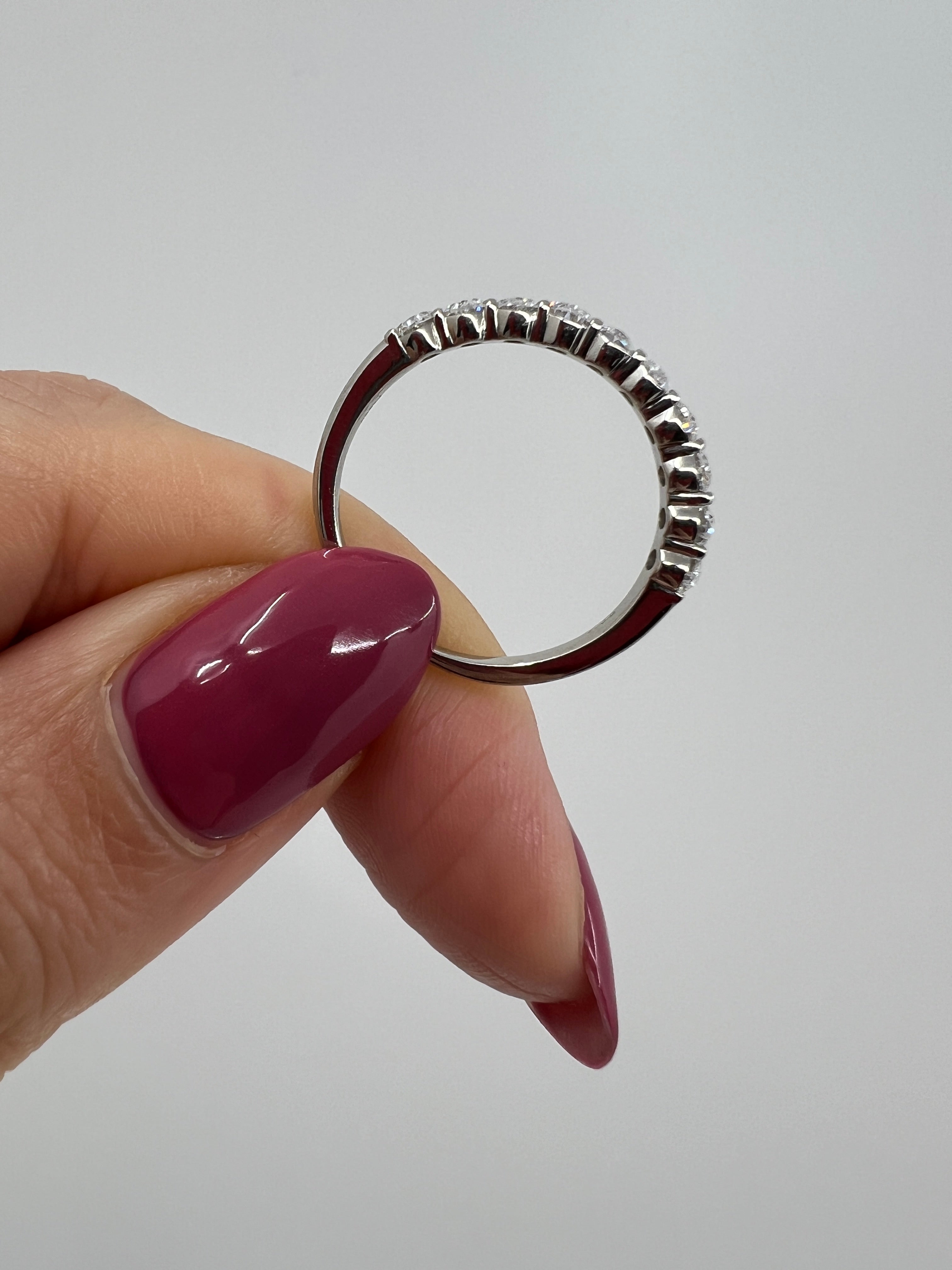 ［グレンヌ/ハーフエタニティ］リング ダイヤ 1pc0.1ct×10pc OV