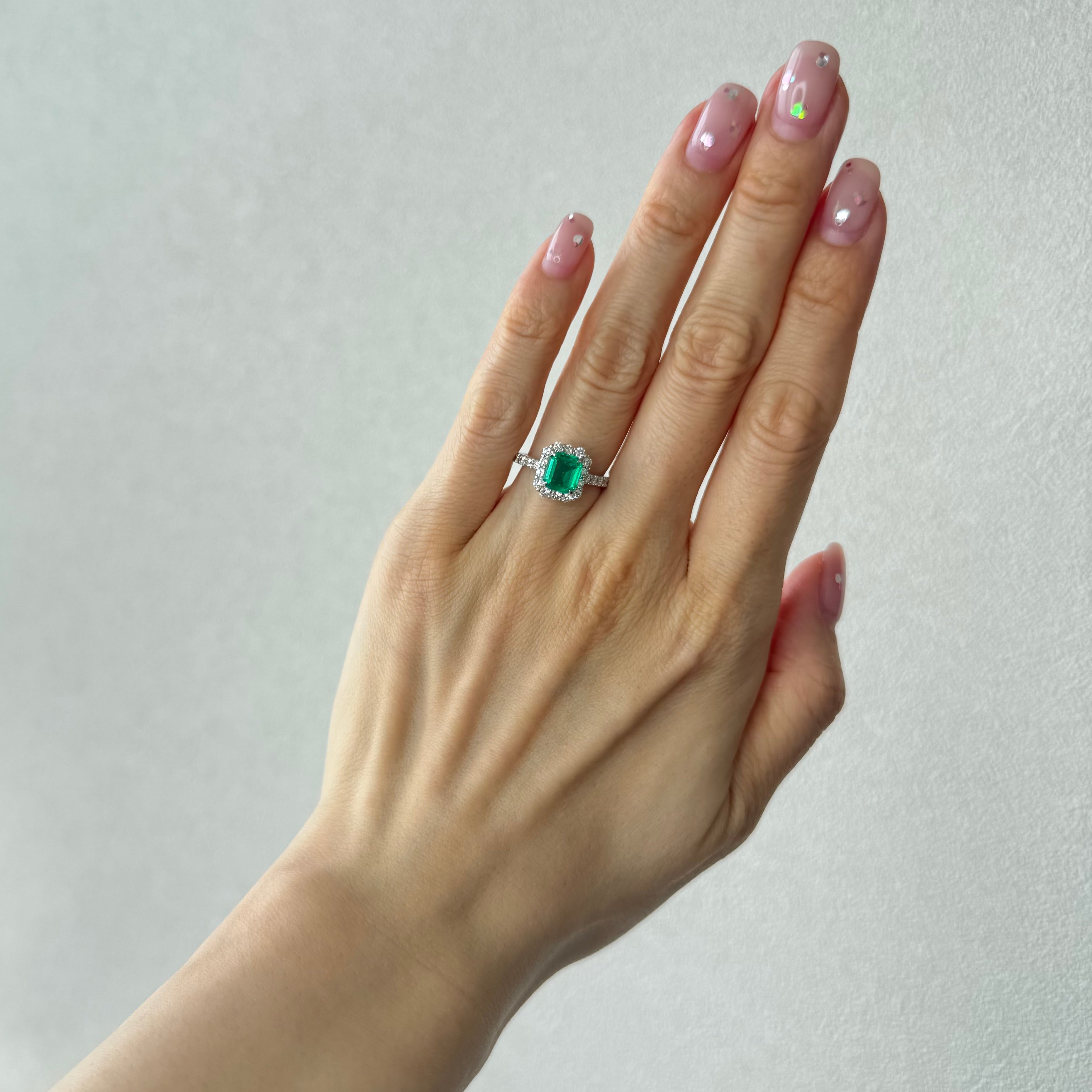 23［一点物］リング エメラルド 1.1ct SQ PT