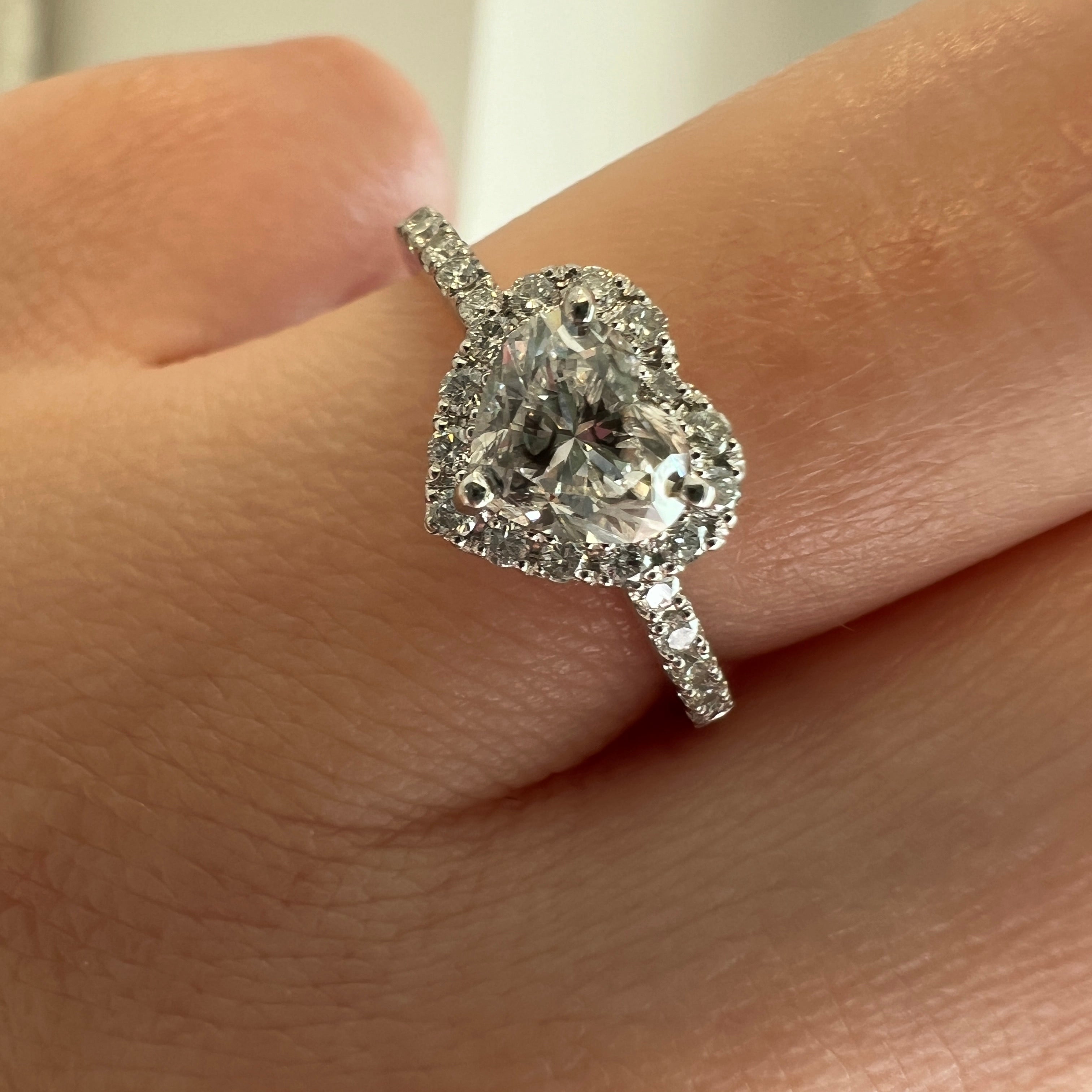 ②ダイヤ HS 中石0.7ct PTリング〜E VS1 GIA 特品 形完璧｜AYAKO SAKURAI（櫻井 彩子（サクライ アヤコ））公式通販サイト