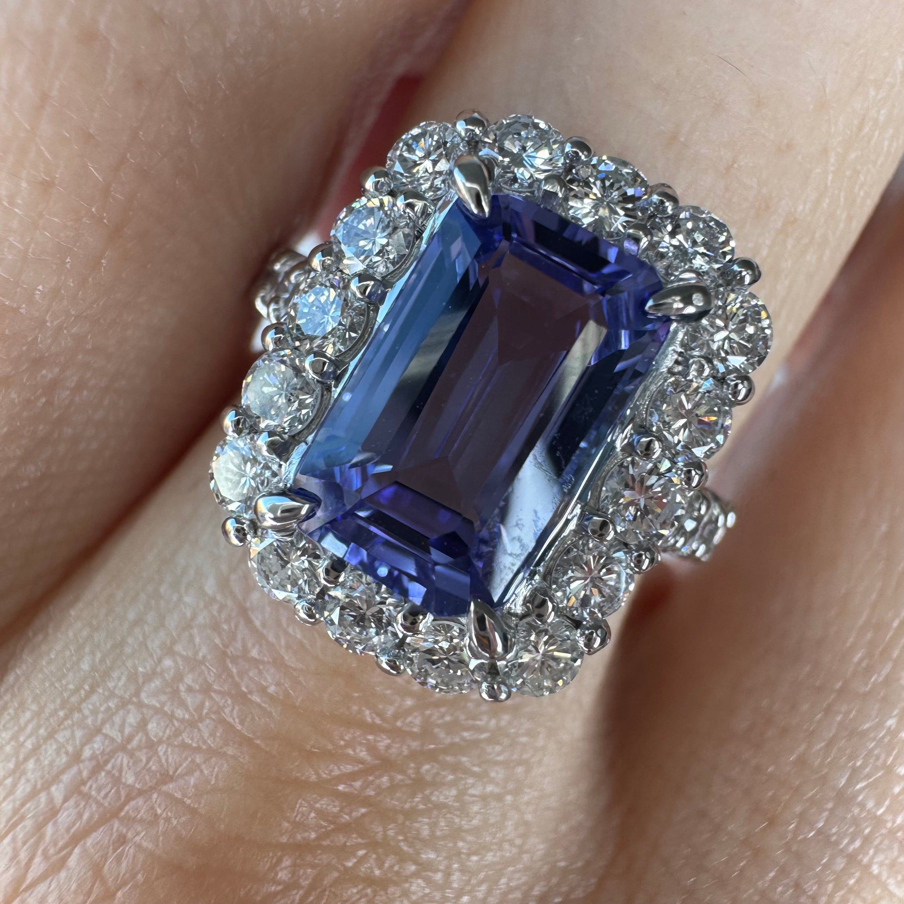 194［一点物］リング タンザナイト 2.9ct前後 SQ PT