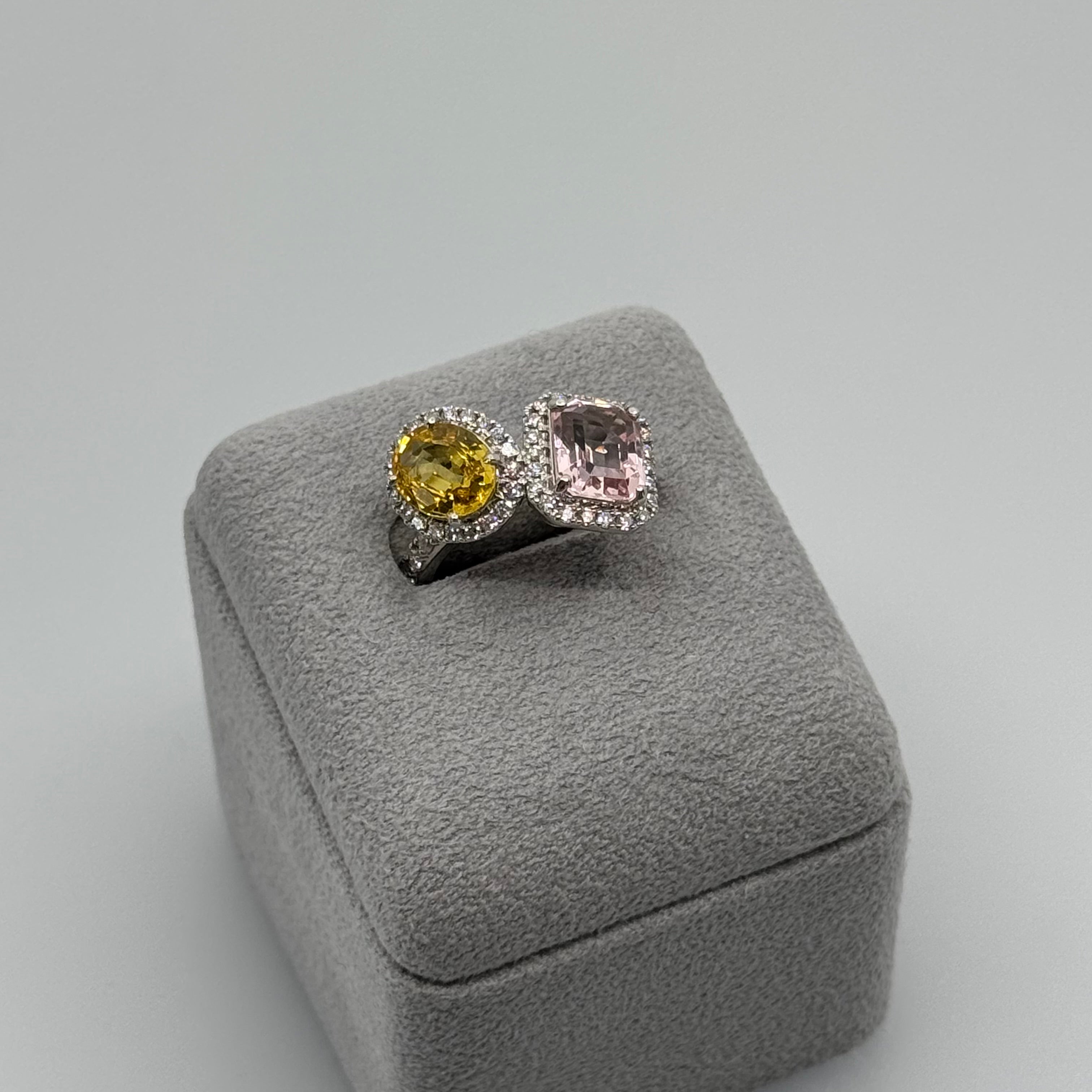 ［ベニエ］リング イエローサファイア 1.7ct OV/モルガナイト 1.9ct EM