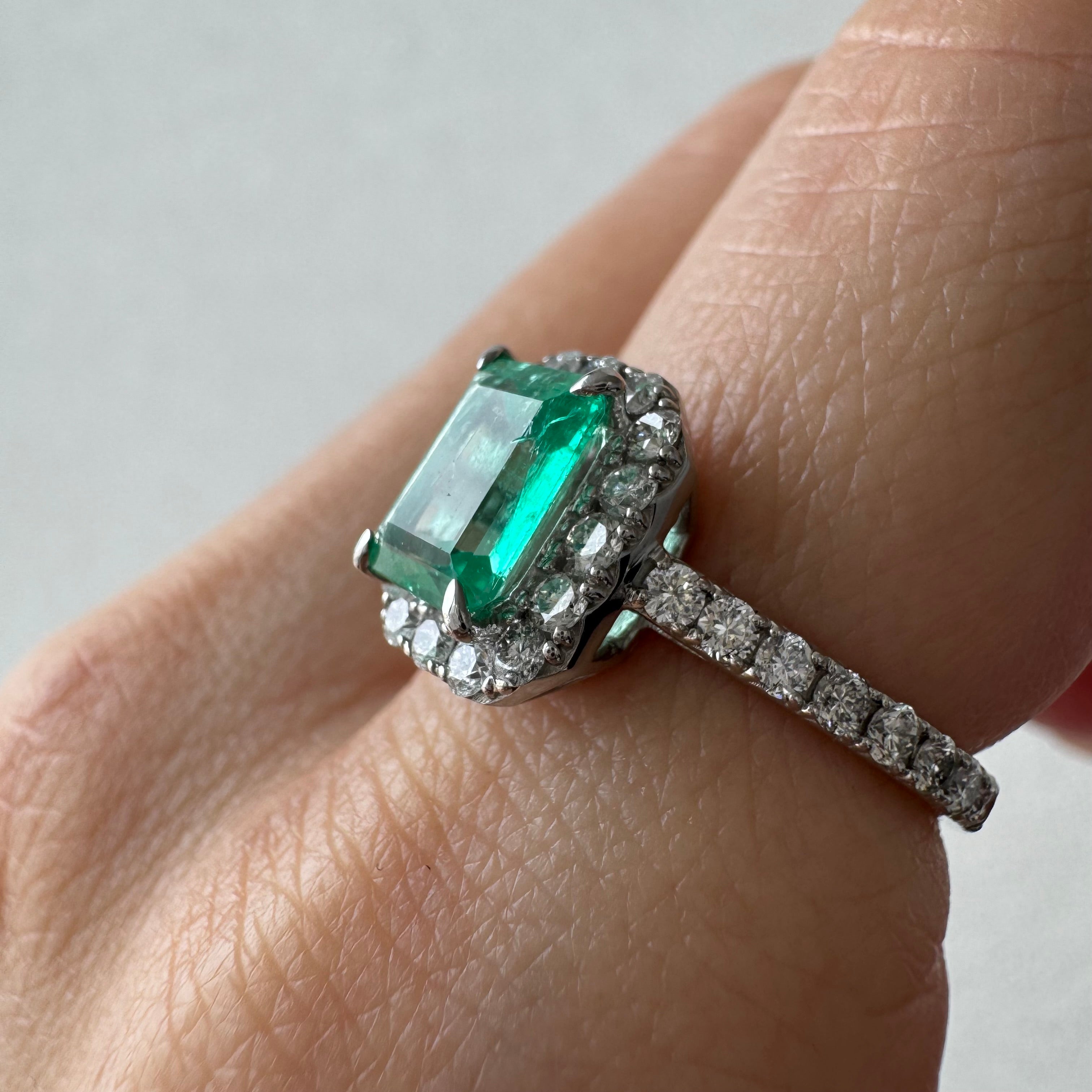 25［一点物］リング エメラルド 1.2ct SQ PT