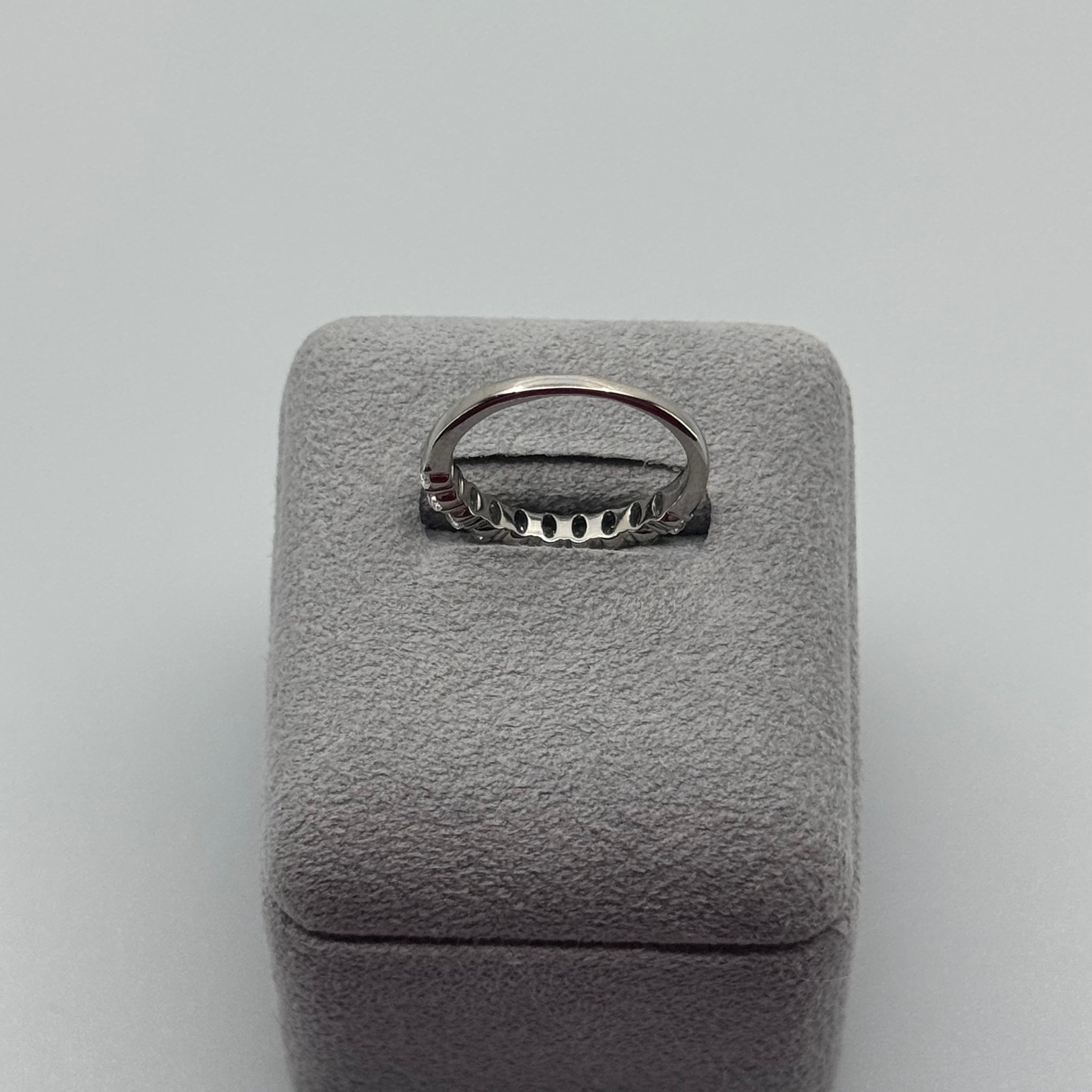 ［グレンヌ/ハーフエタニティ］リング ダイヤ 1pc0.1ct×10pc OV