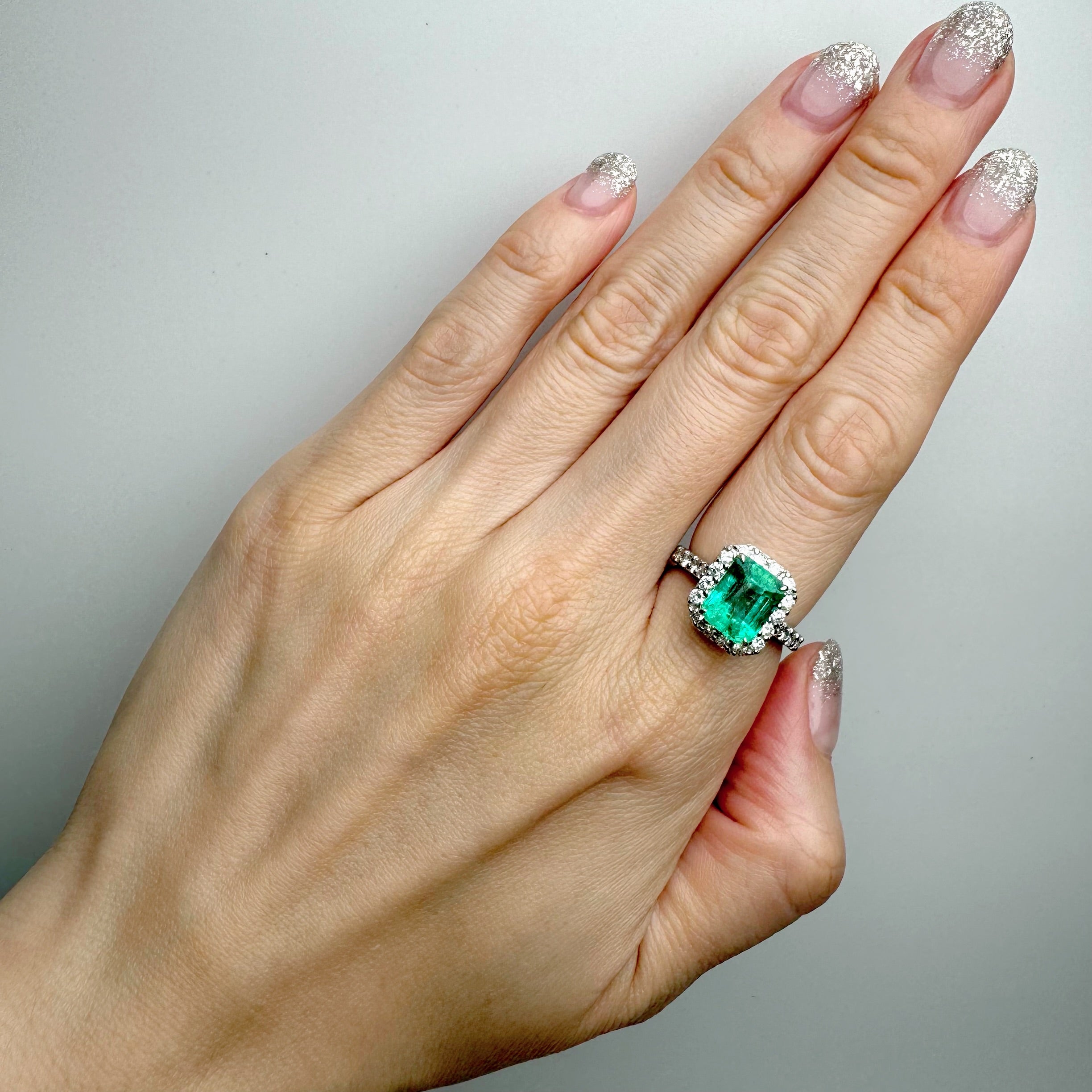 ［一点物］リング エメラルド 2.7ct SQ PT