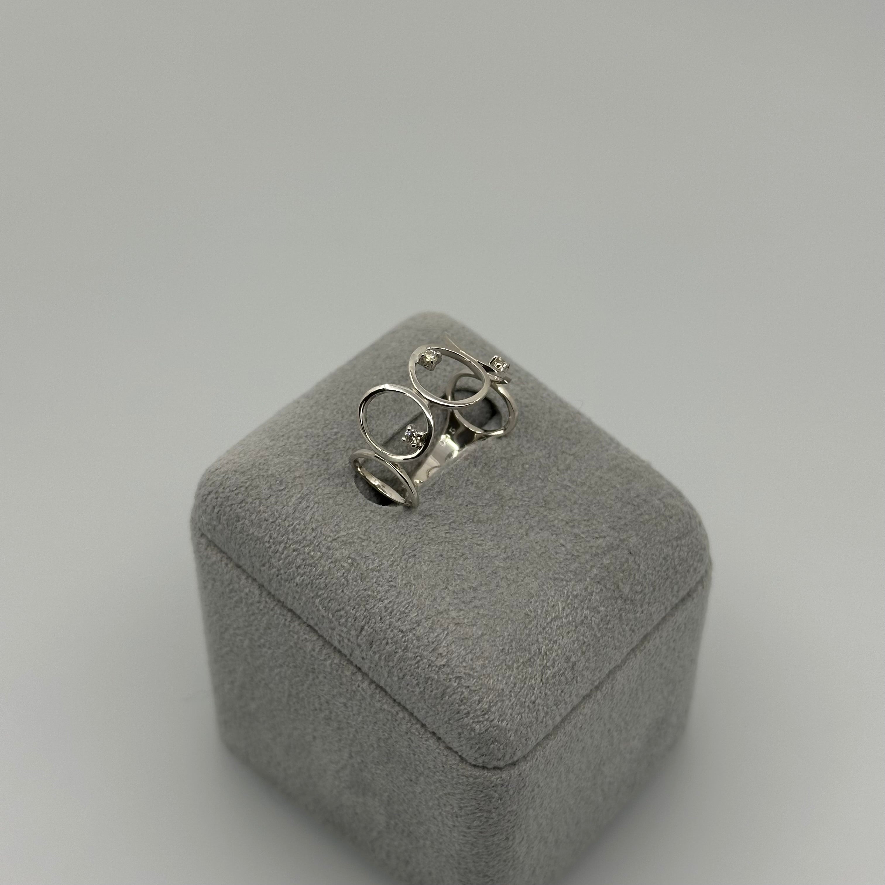 ［MIMI］ リング ダイヤ