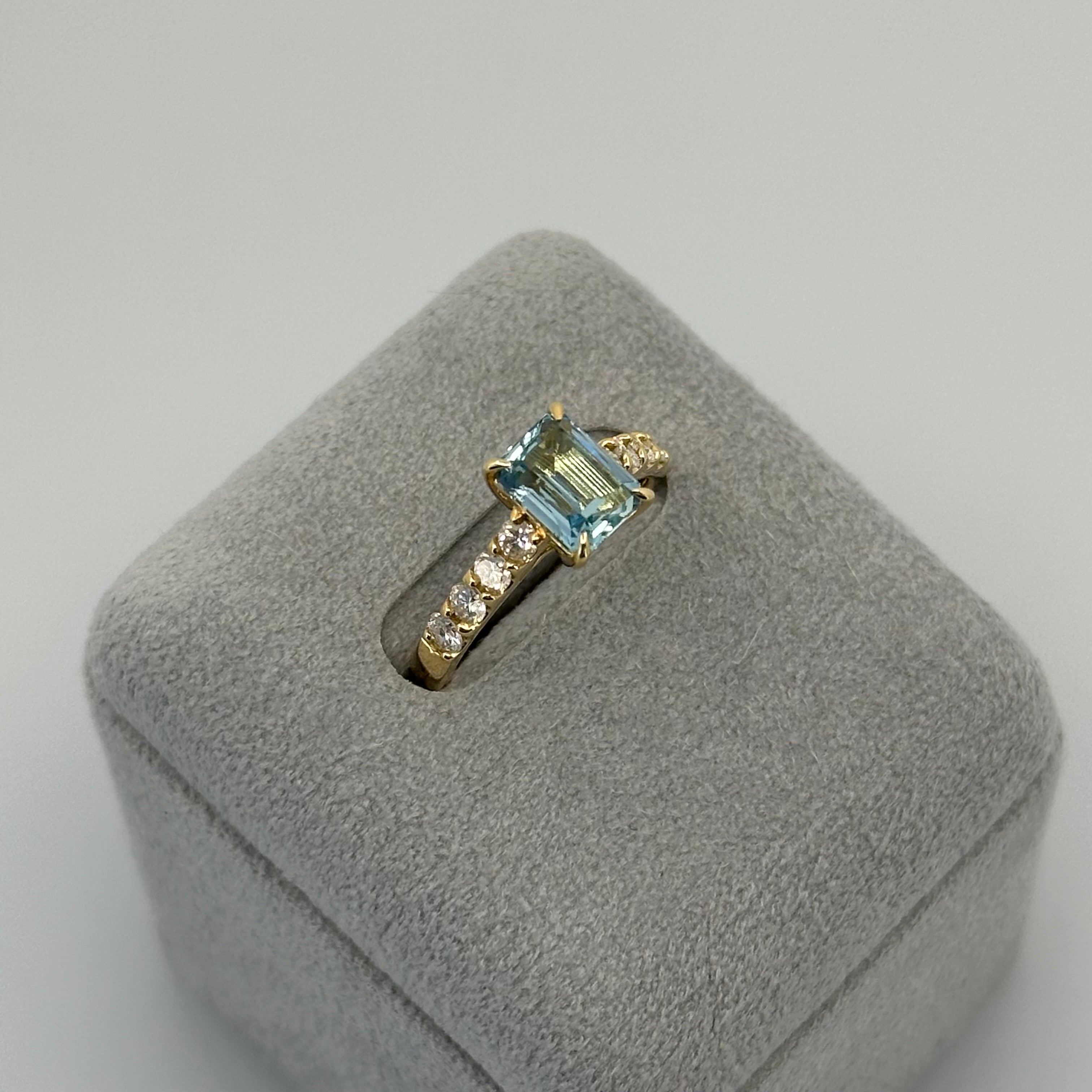 ［一点物/ソワレ］リング アクアマリン 1.3ct前後 SQ PT K18YG