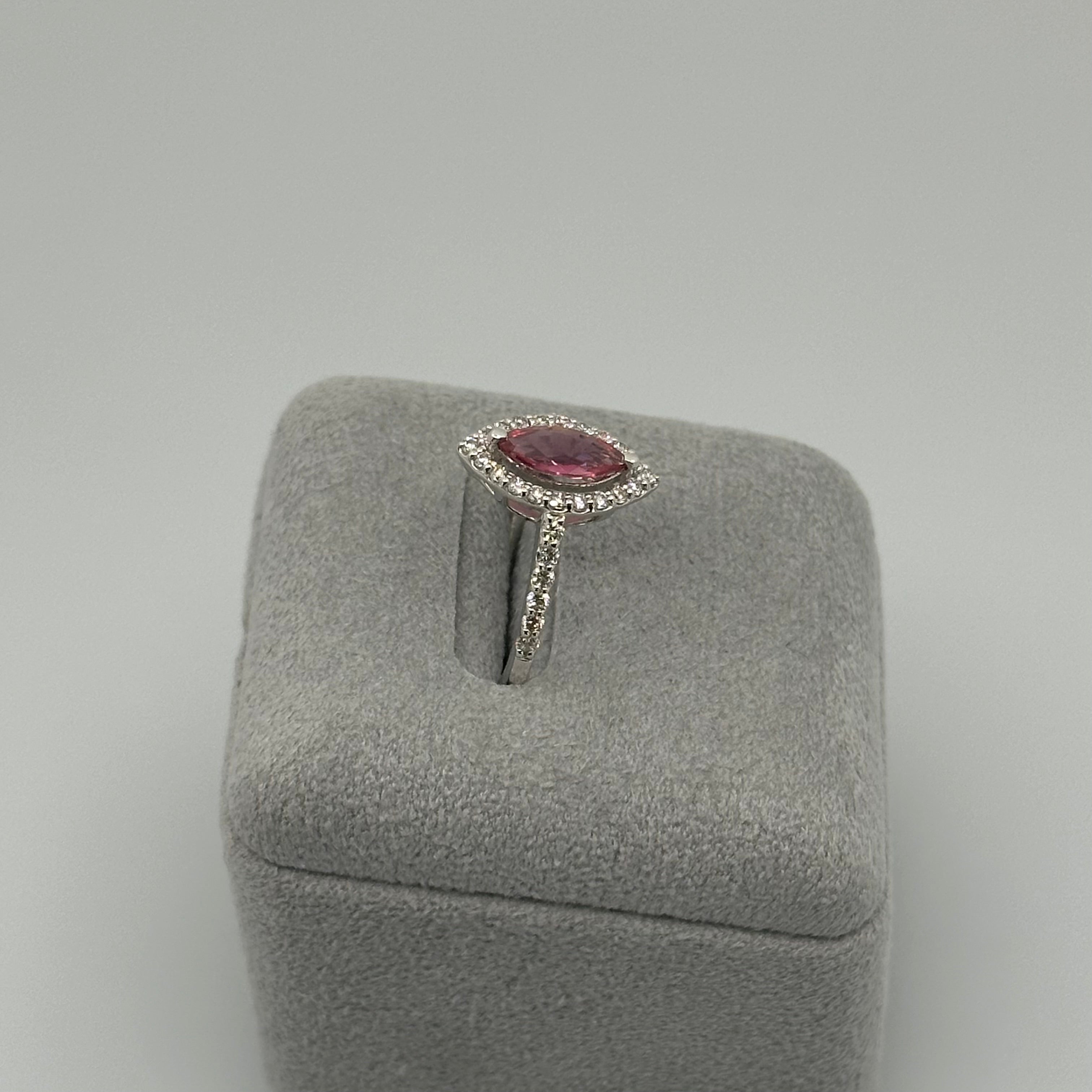 142［一点物］パパラチアサファイア 0.9ct前後 MQ リング