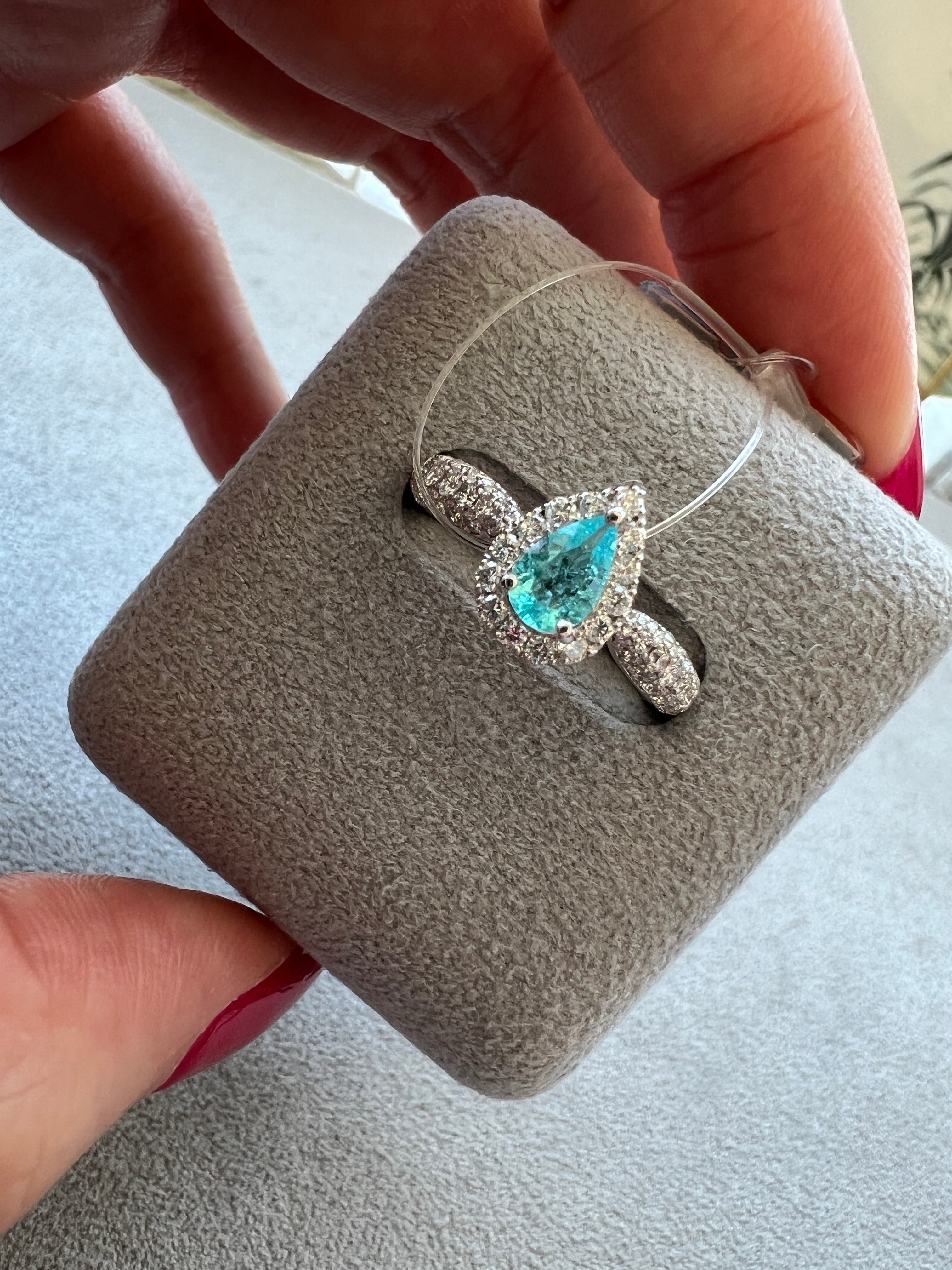 149-特品 パリの小路 パライバ 中石0.38ct前後 PS PT リング〜ブラジル産 GIA 彩子と久美子も欲しい｜AYAKO SAKURAI（櫻井 彩子（サクライ アヤコ））公式通販サイト