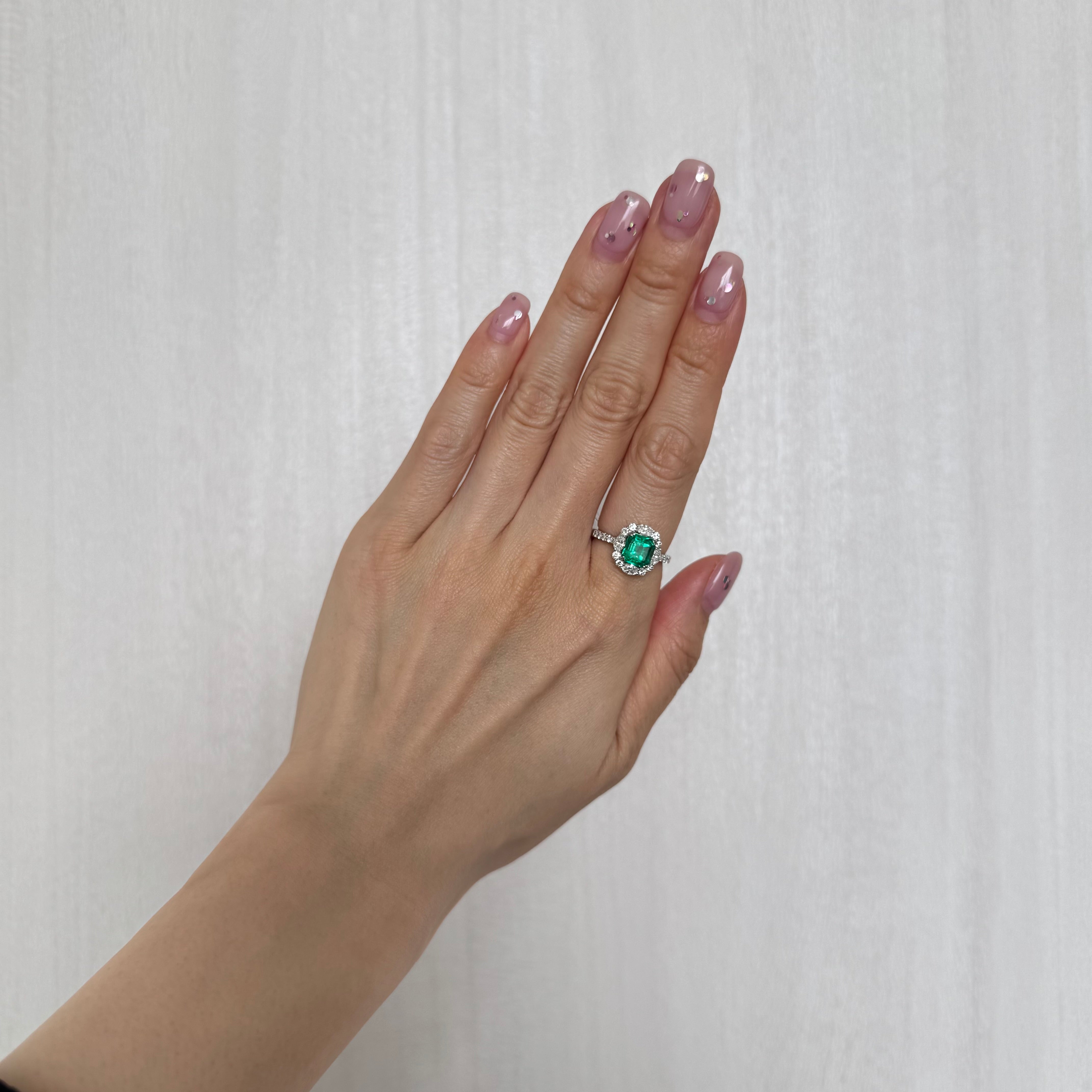 ［一点物］リング 超特品 エメラルド 中石1.7ct前後 SQ PT