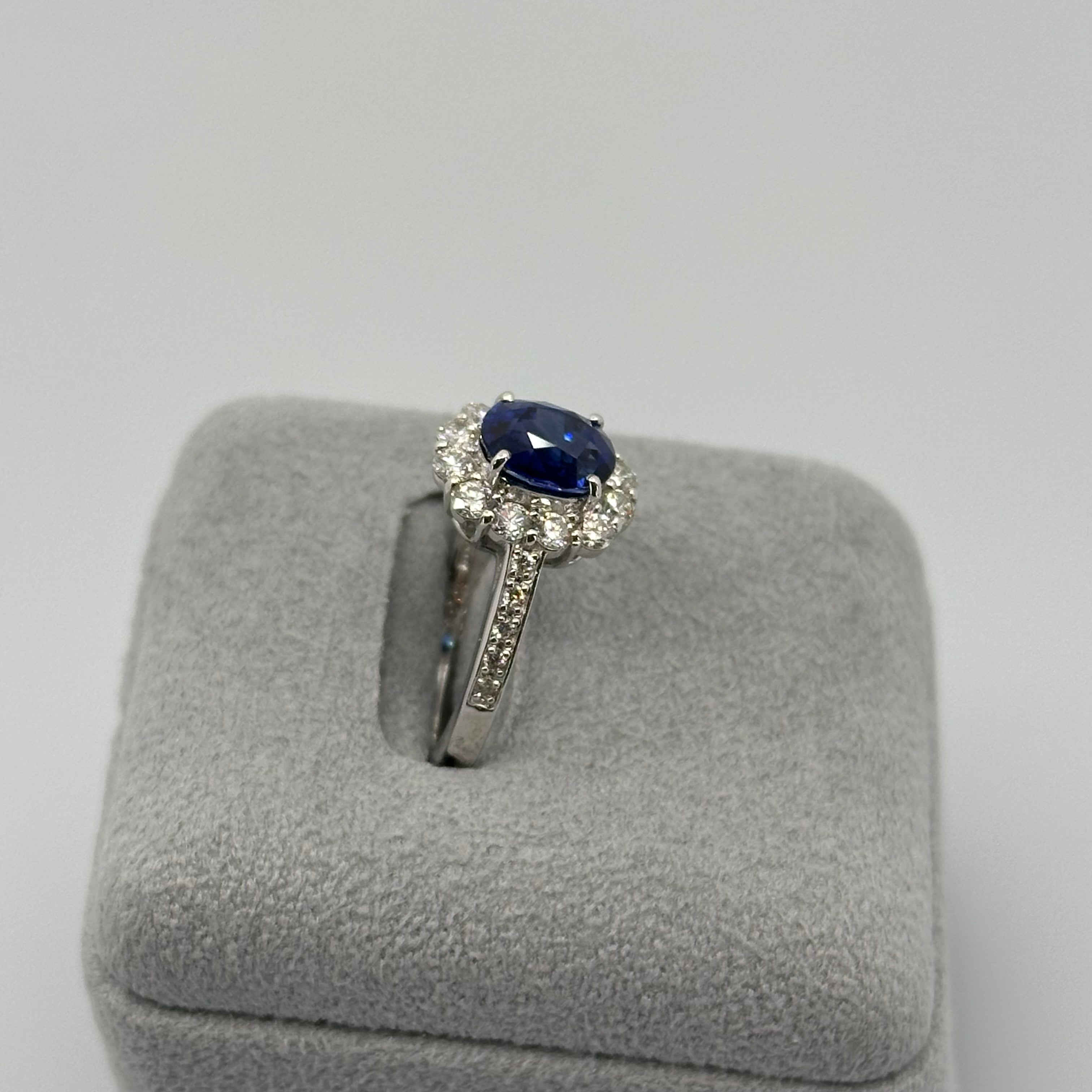 115［一点物］リング ロイヤルブルーサファイア 2.2ct OV PT