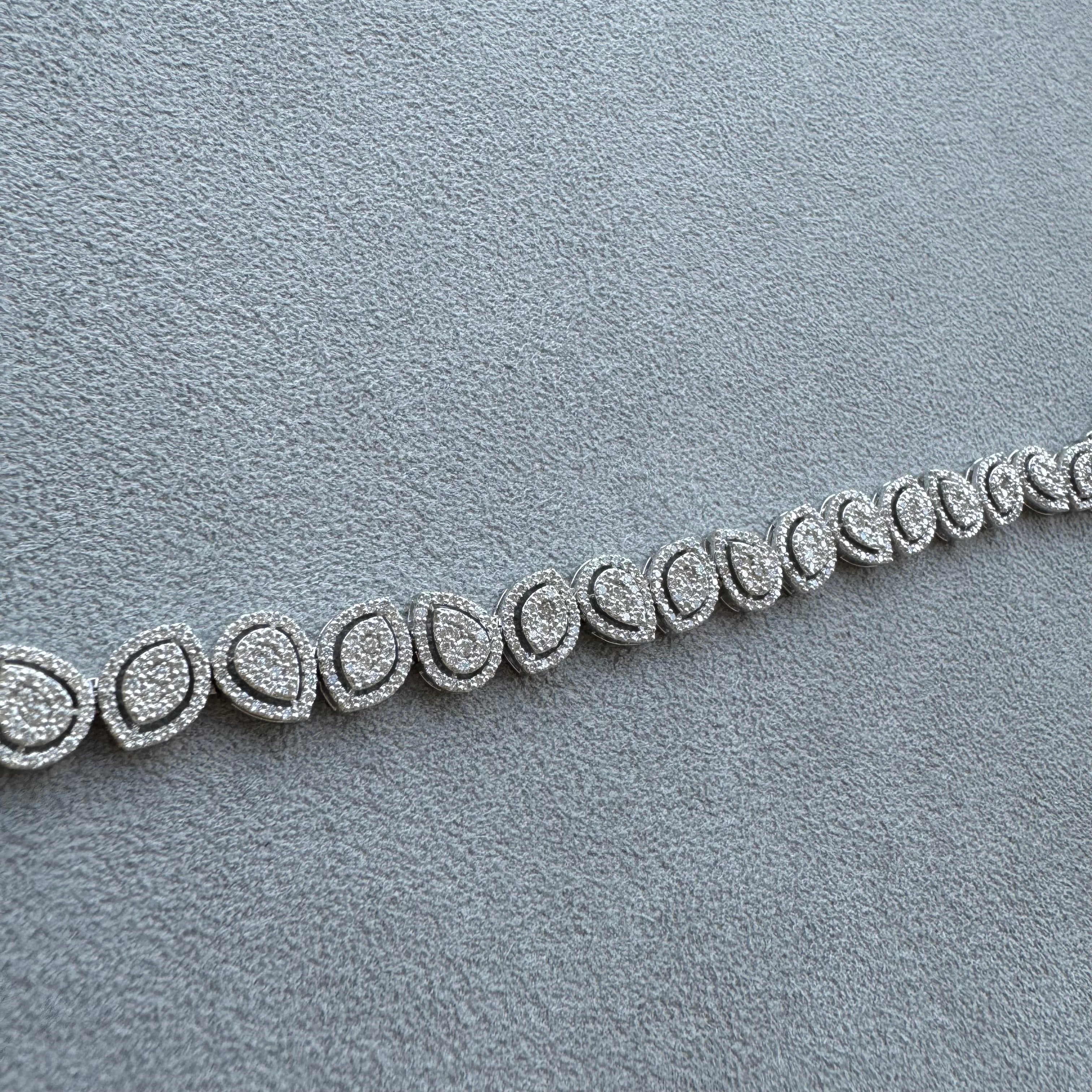 ②ダイヤ 4.5ct前後 変形 ブレスレット〜地金選択可｜AYAKO SAKURAI（櫻井 彩子（サクライ アヤコ））公式通販サイト